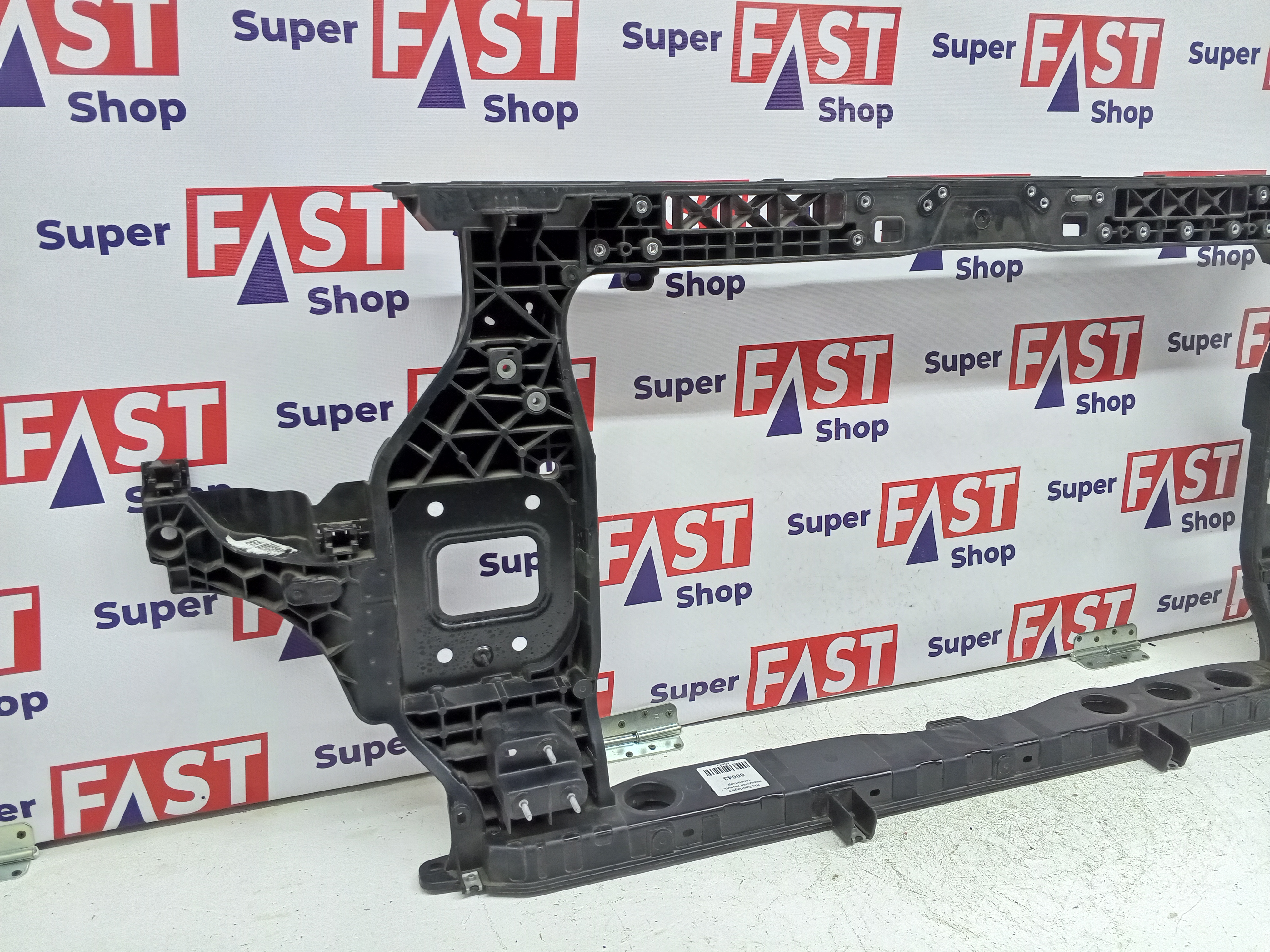 Kia Sportage 5 передняя панель / телевизор