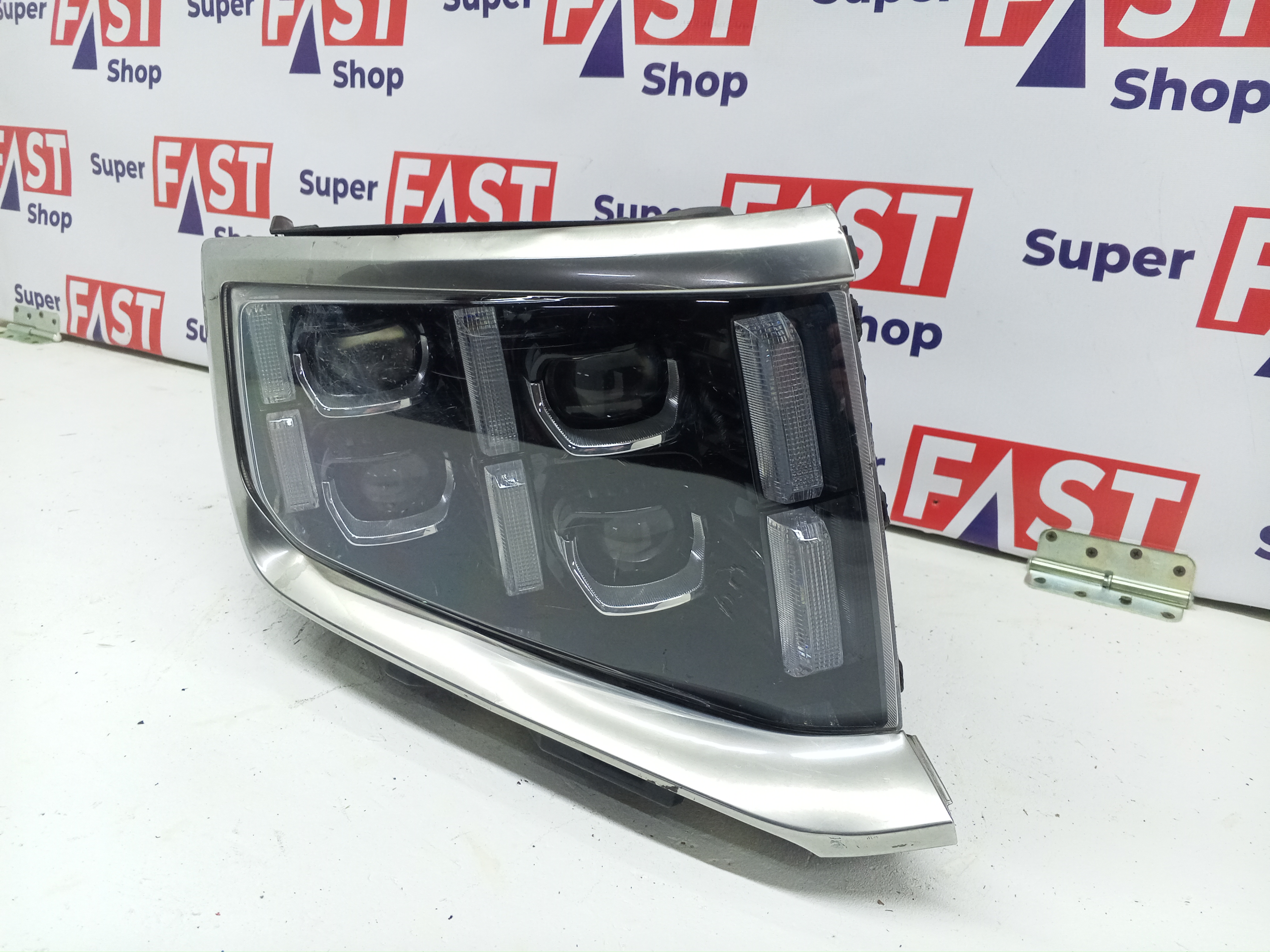 правая фара Kia Mohave 2019-2024 LED