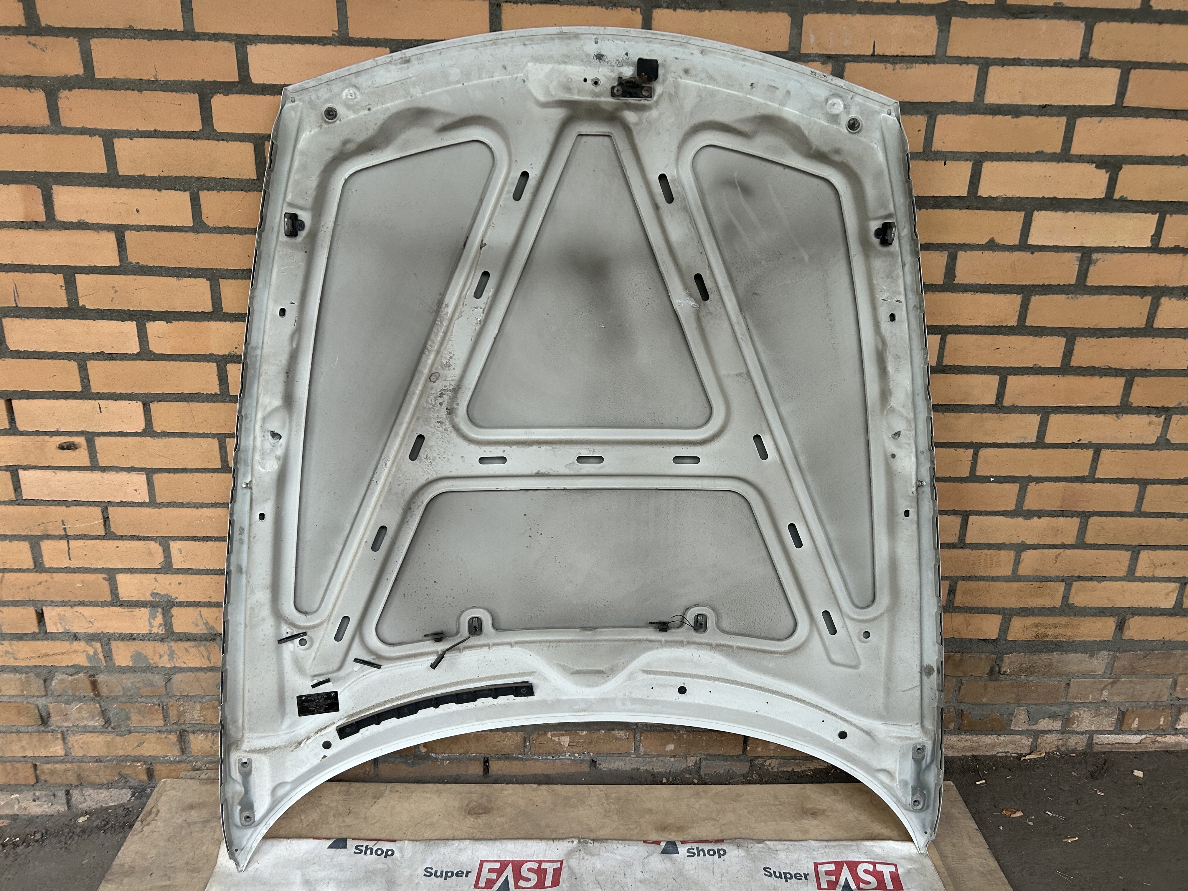 Капот  BMW Z4 2007