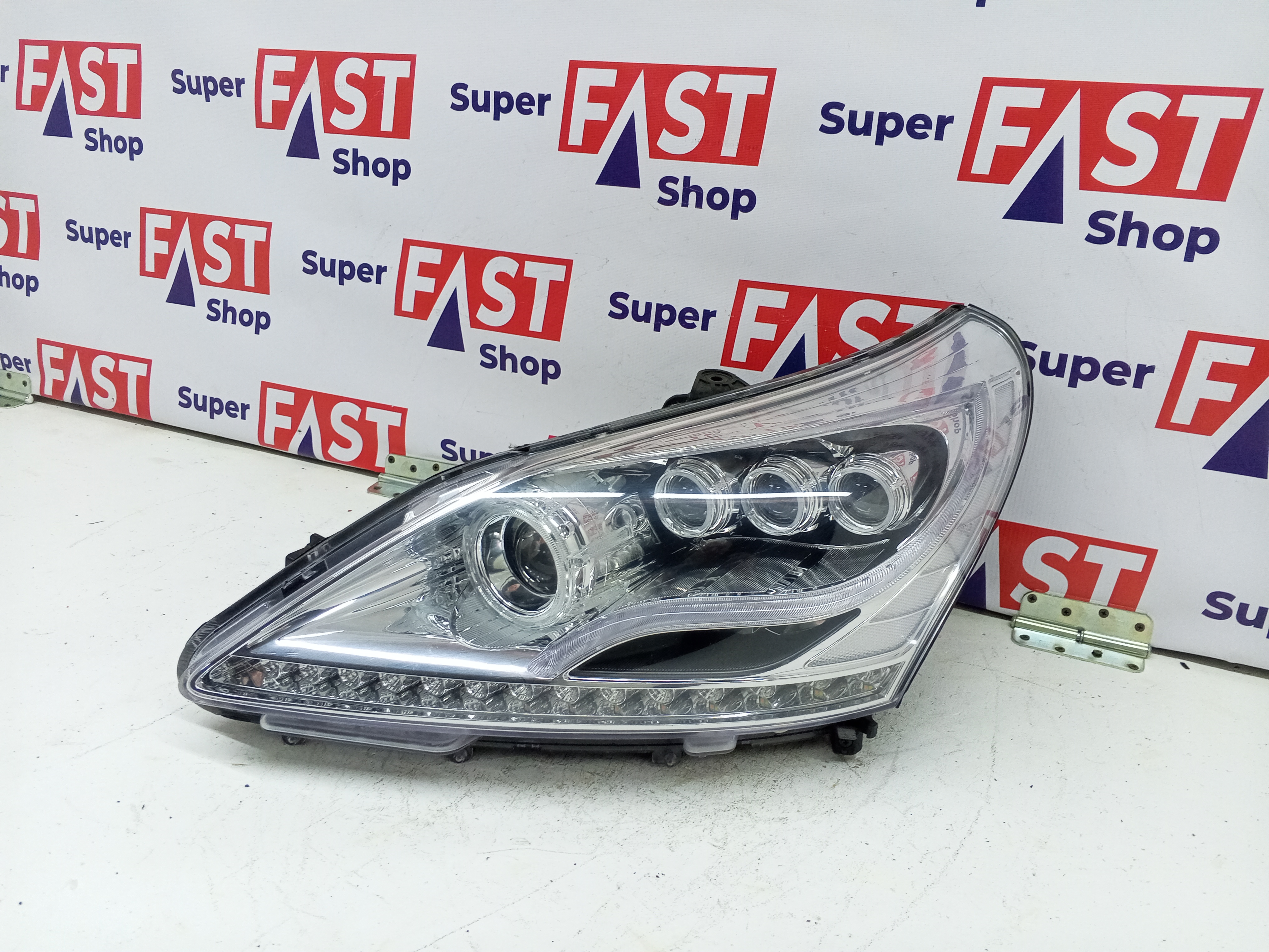 левая фара Hyundai Equus LED хром