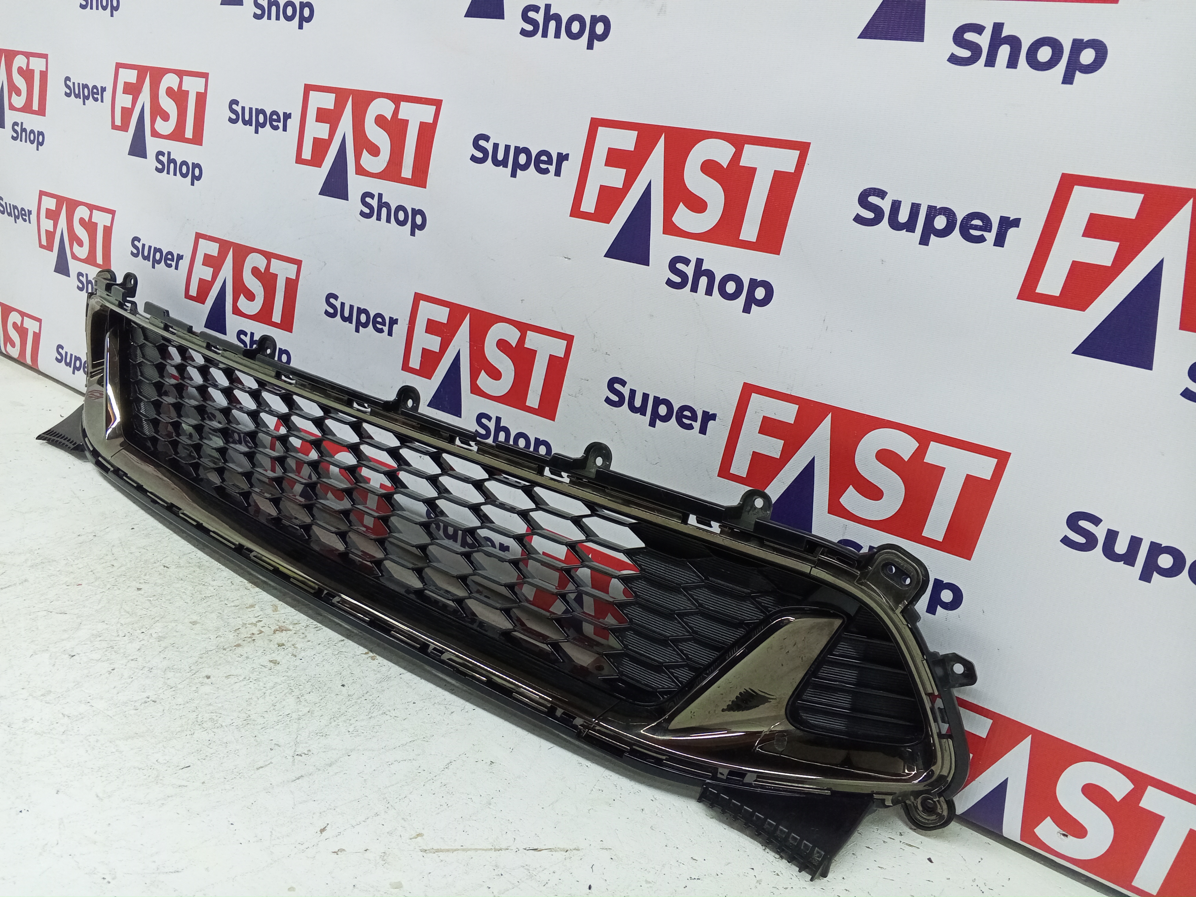 Kia Stinger GT нижняя решетка в передний бампер