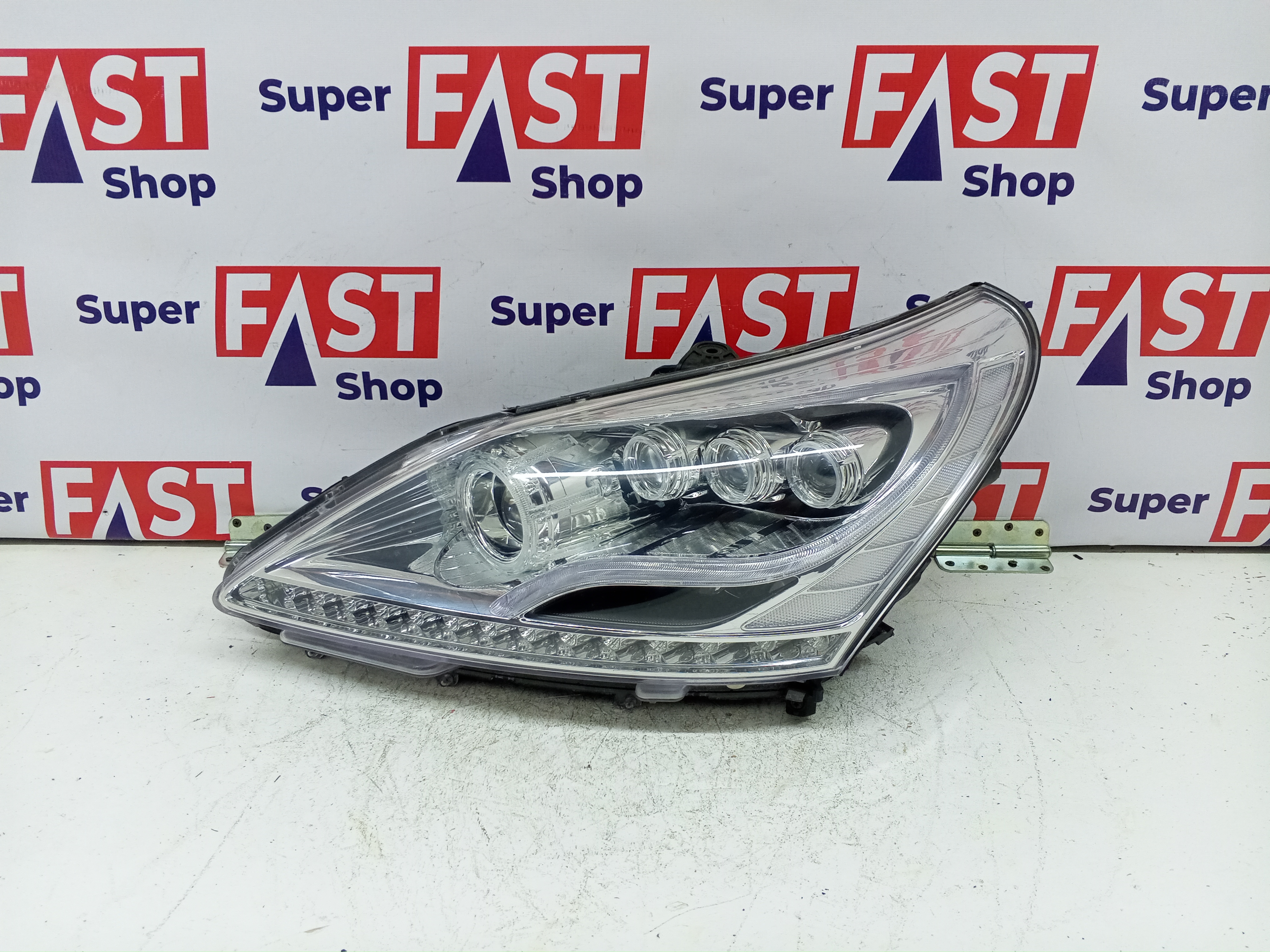 левая фара Hyundai Equus LED хром