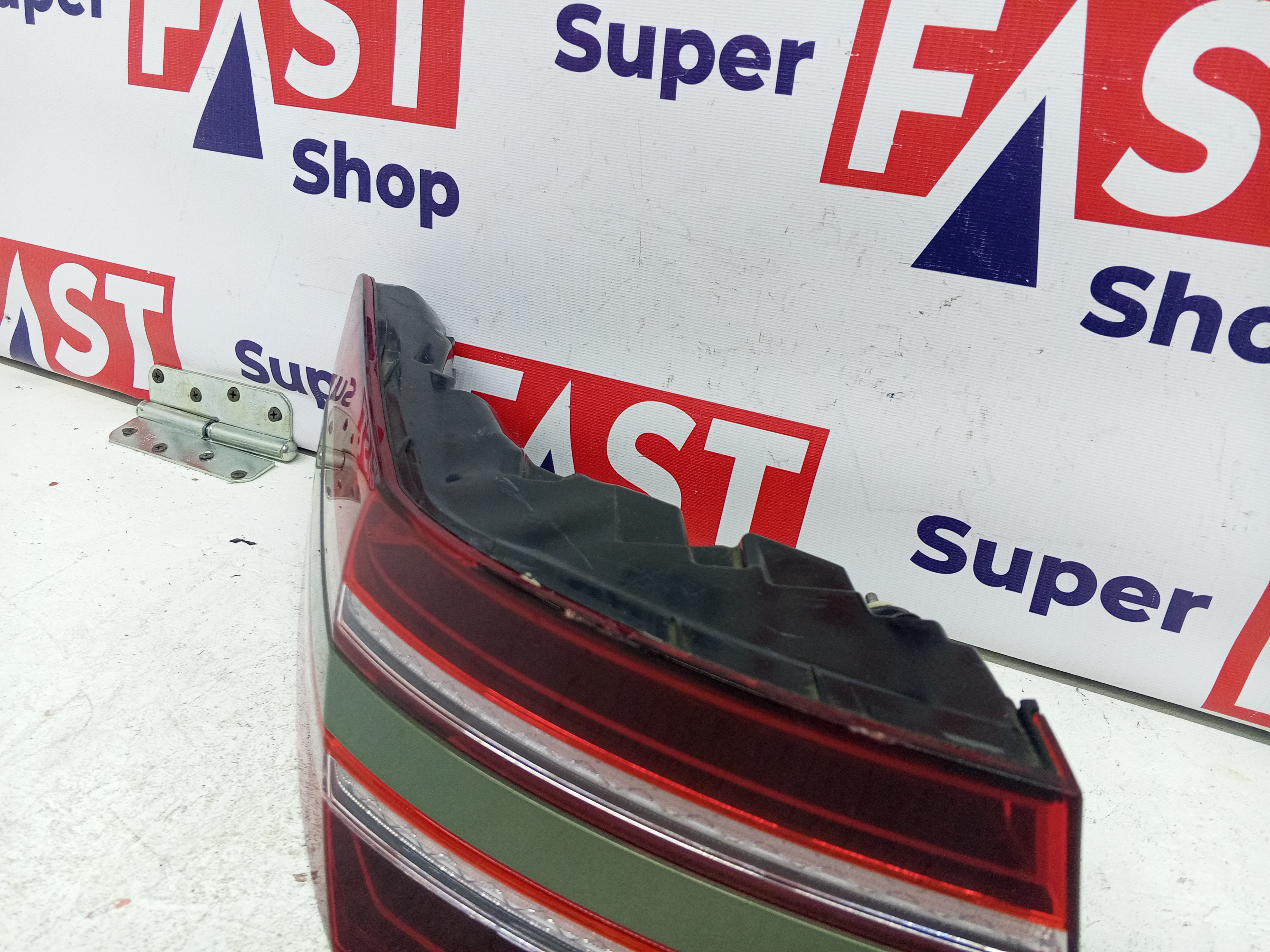 задний левый фонарь Genesis g80 2 дорест