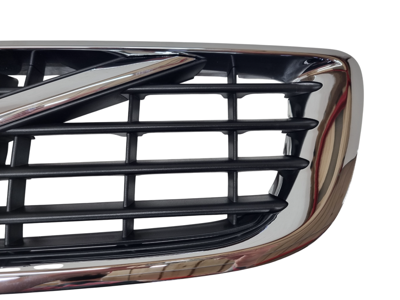 Volvo S40 рестайлинг решетка радиатора