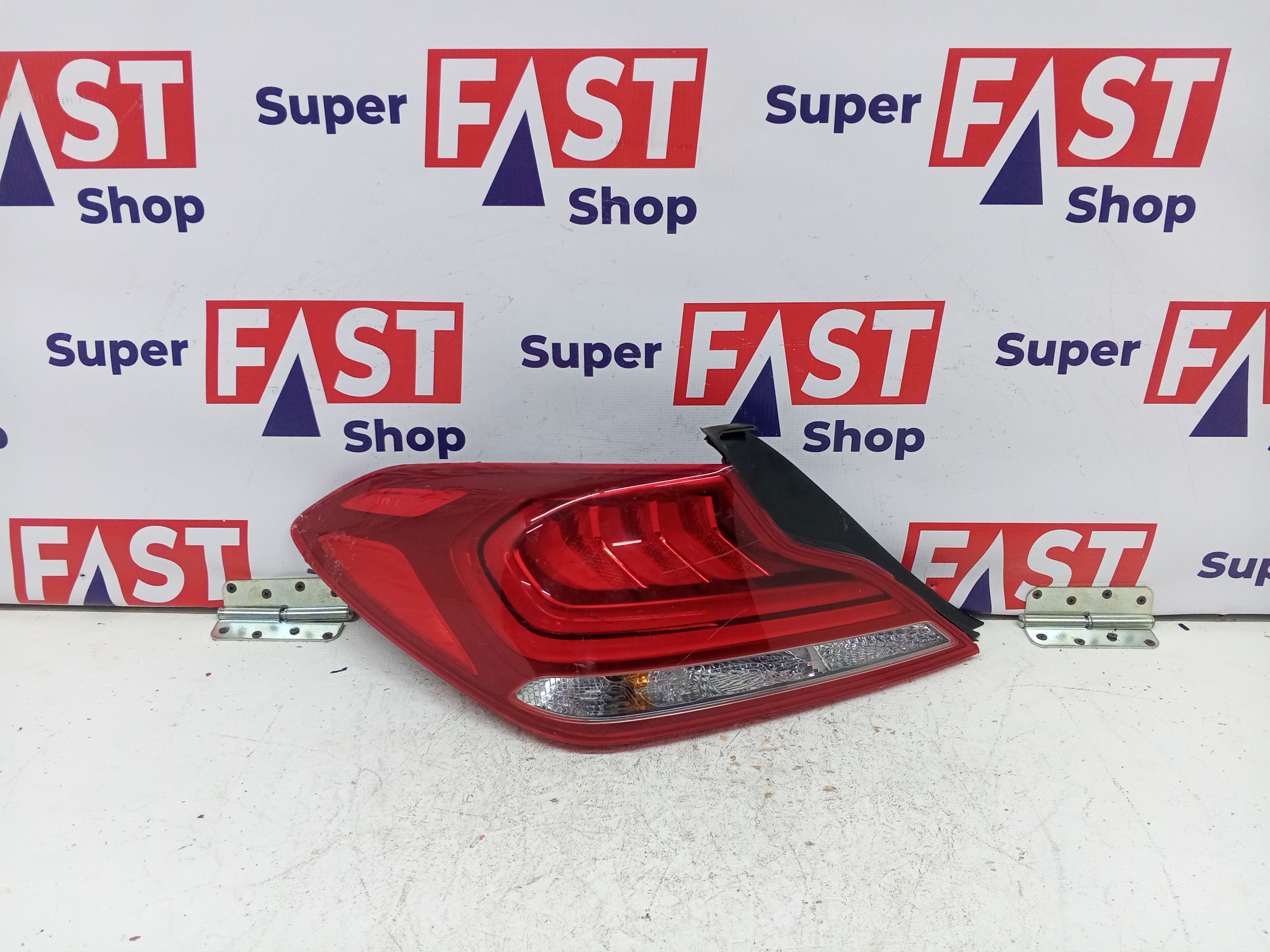 задний левый фонарь Genesis G70 2017-2021