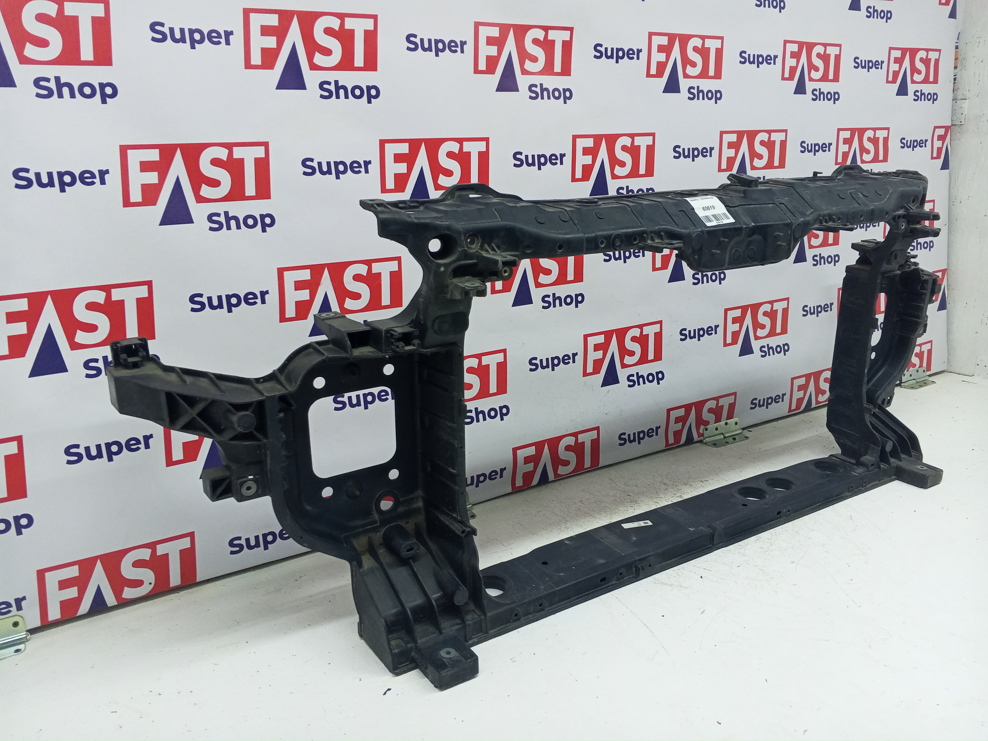 Kia K5 передняя панель / телевизор