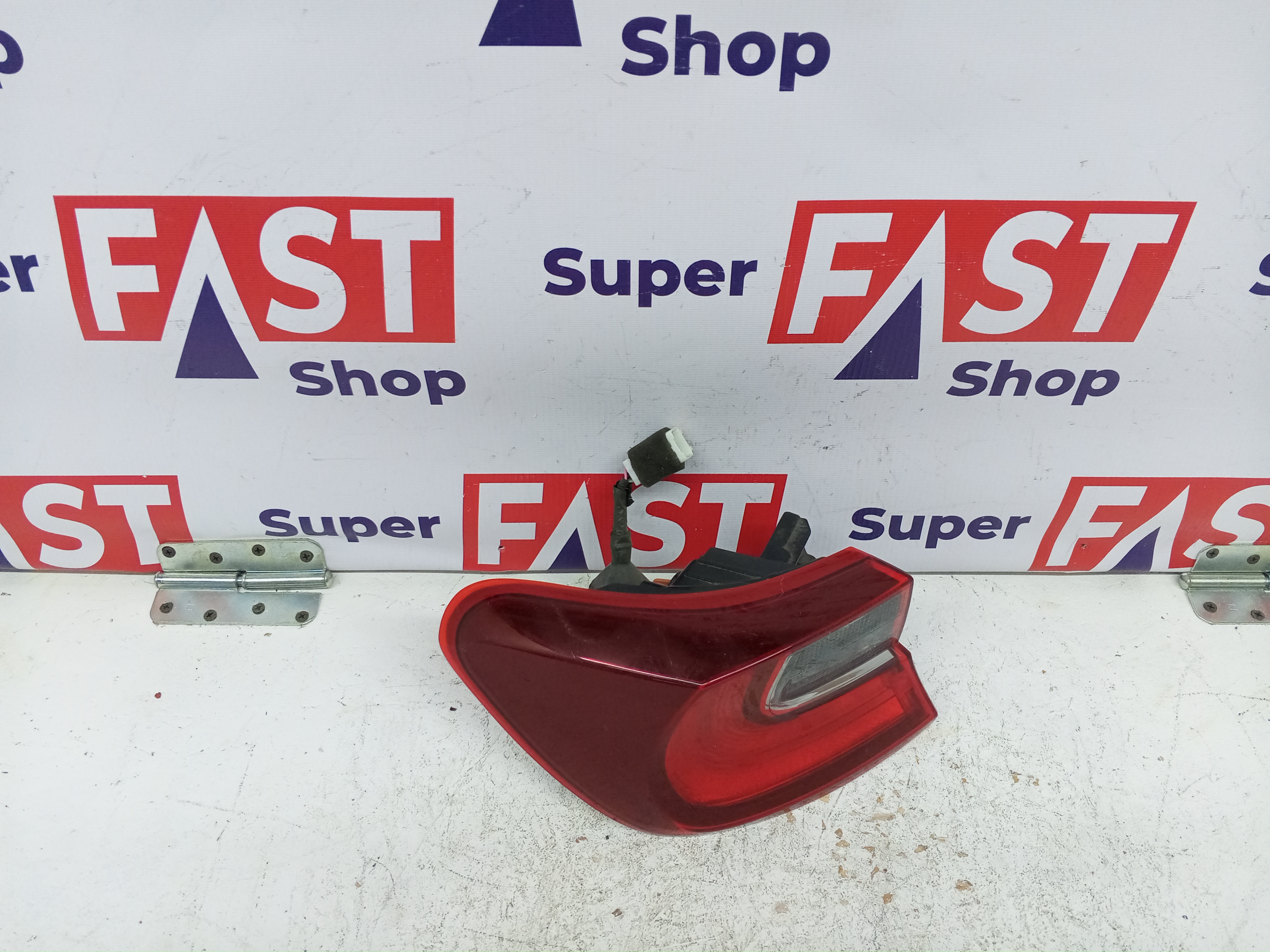 задний левый фонарь в крыло Kia Ceed 3