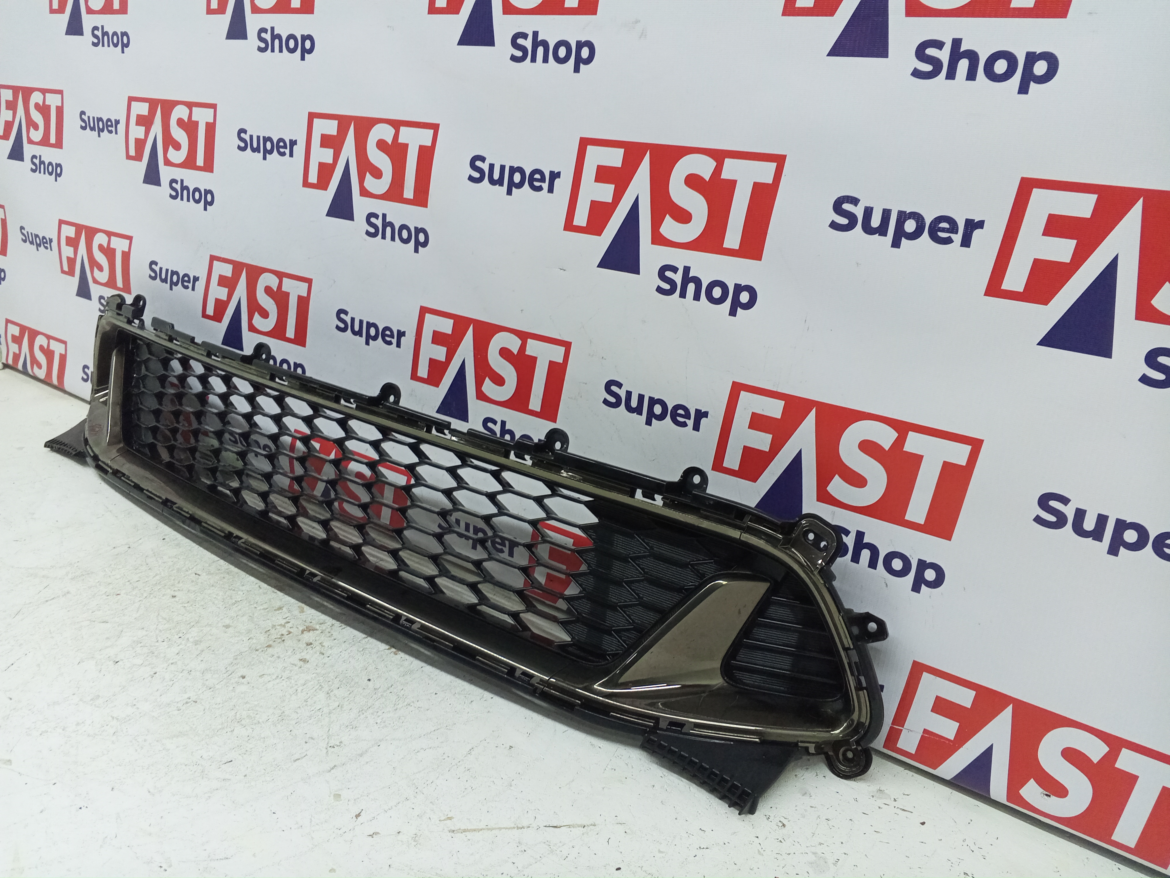 Kia Stinger GT нижняя решетка в передний бампер