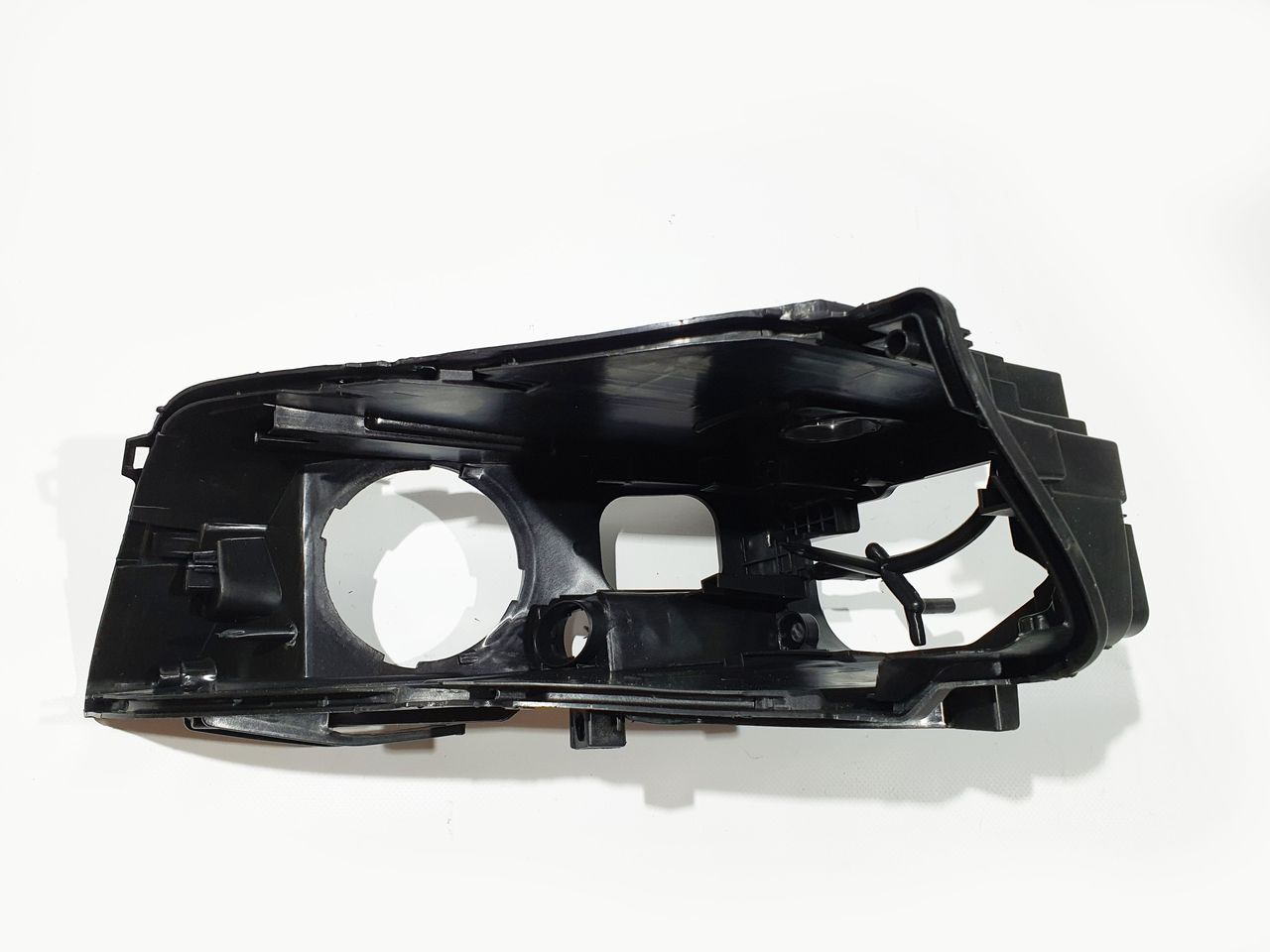 Audi Q3 8U 2014-2018 корпус фары правый