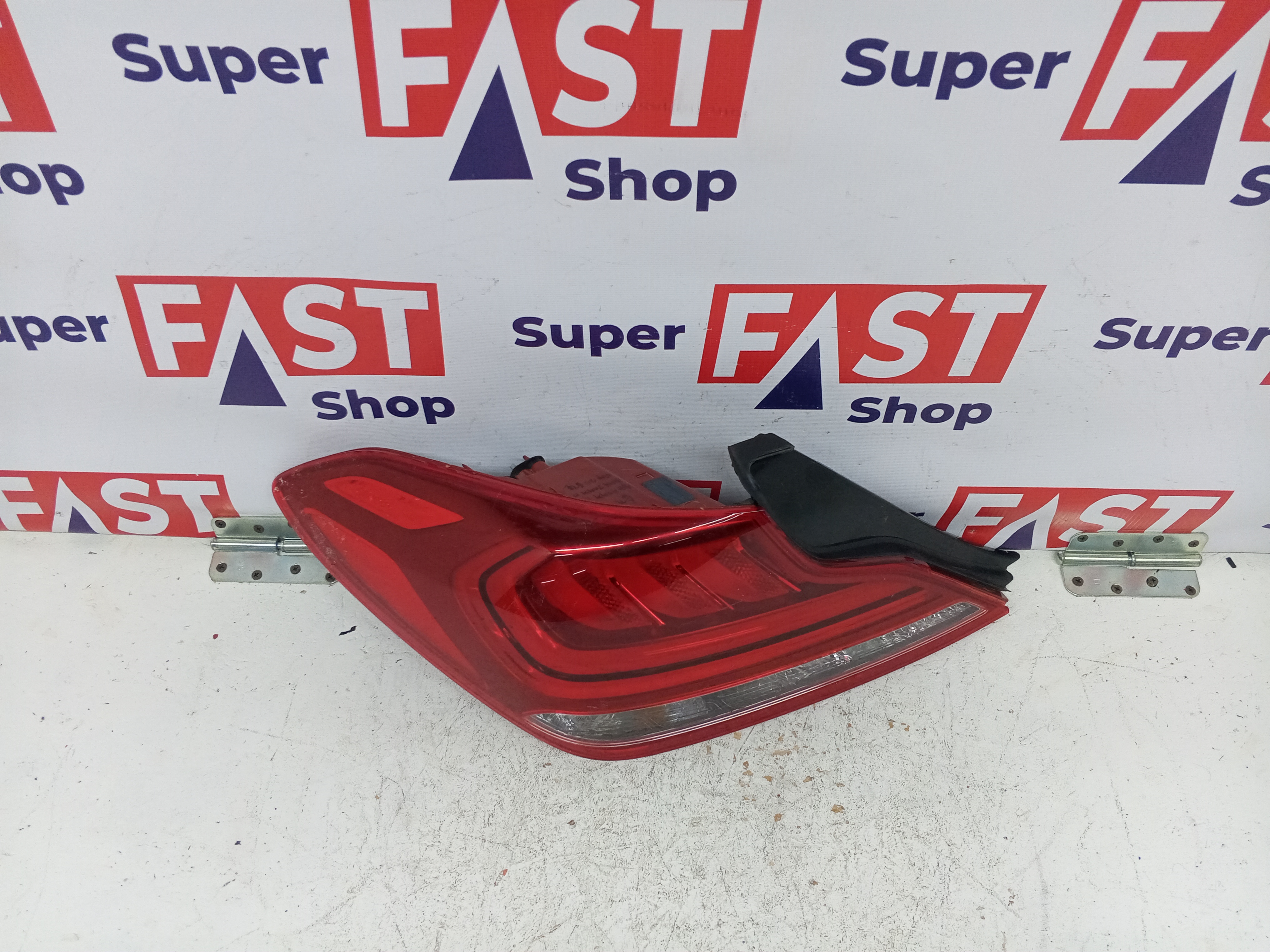 задний левый фонарь Genesis G70 2017-2021