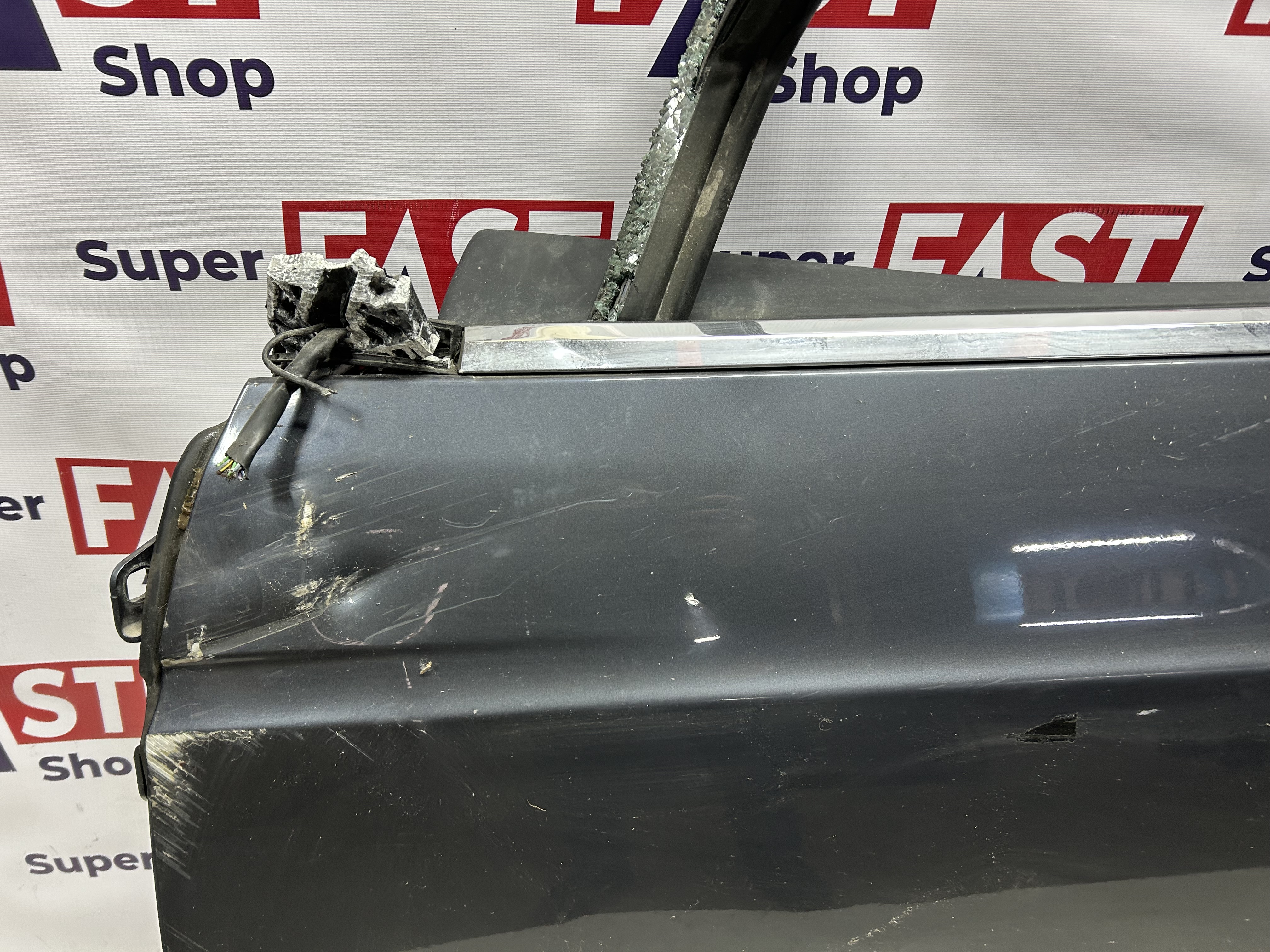 Дверь передняя левая Tesla Model X