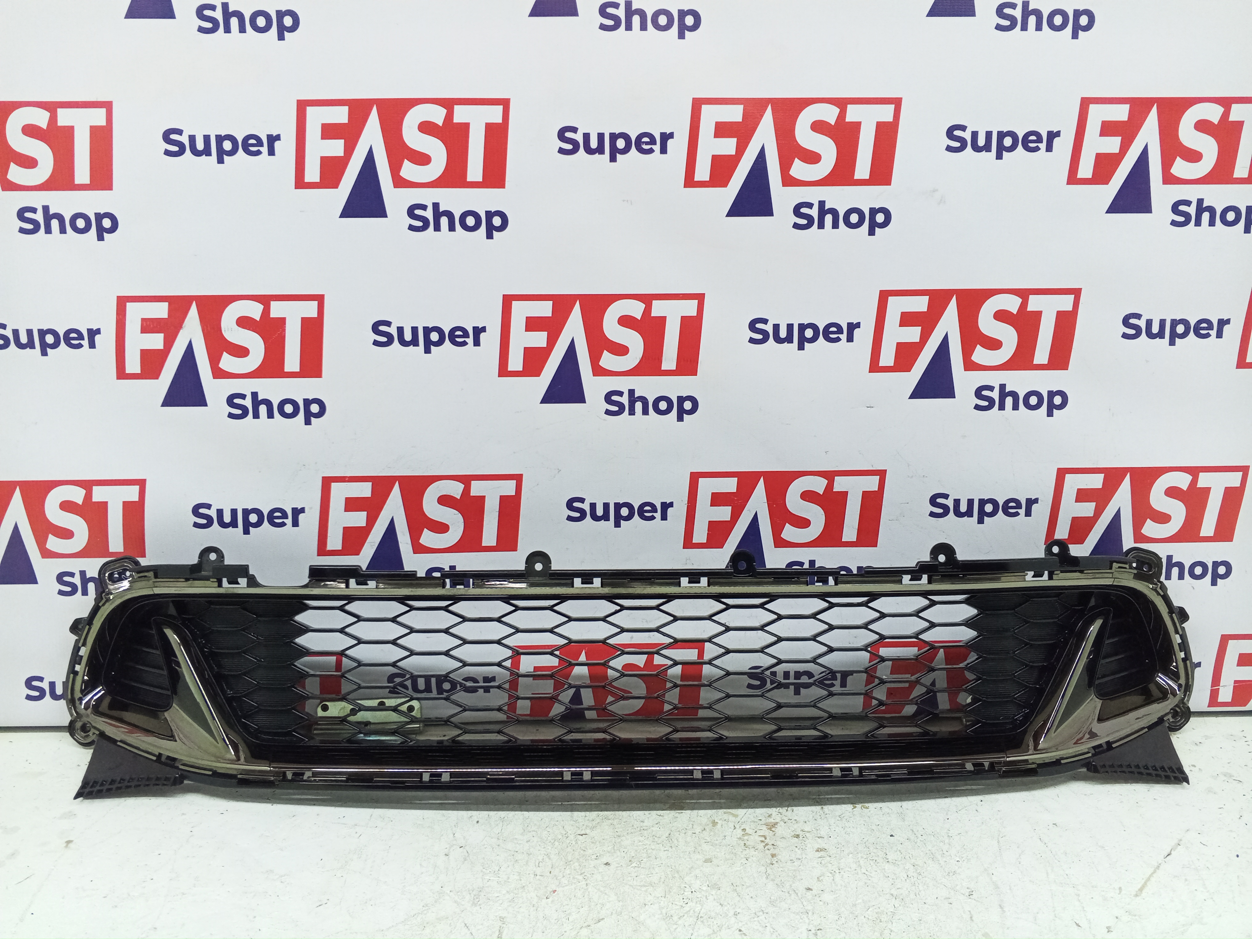 Kia Stinger GT нижняя решетка в передний бампер