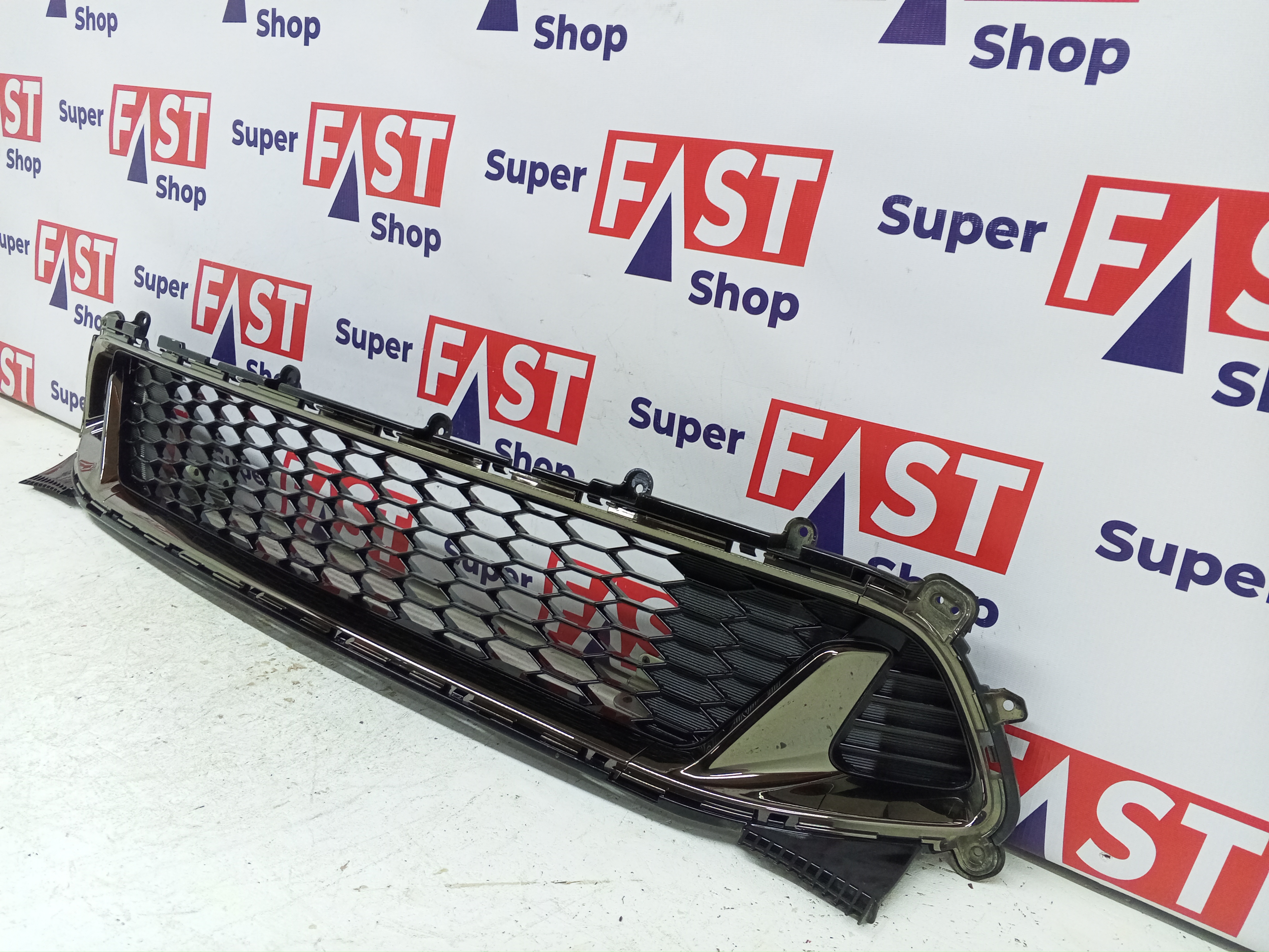 Kia Stinger GT нижняя решетка в передний бампер