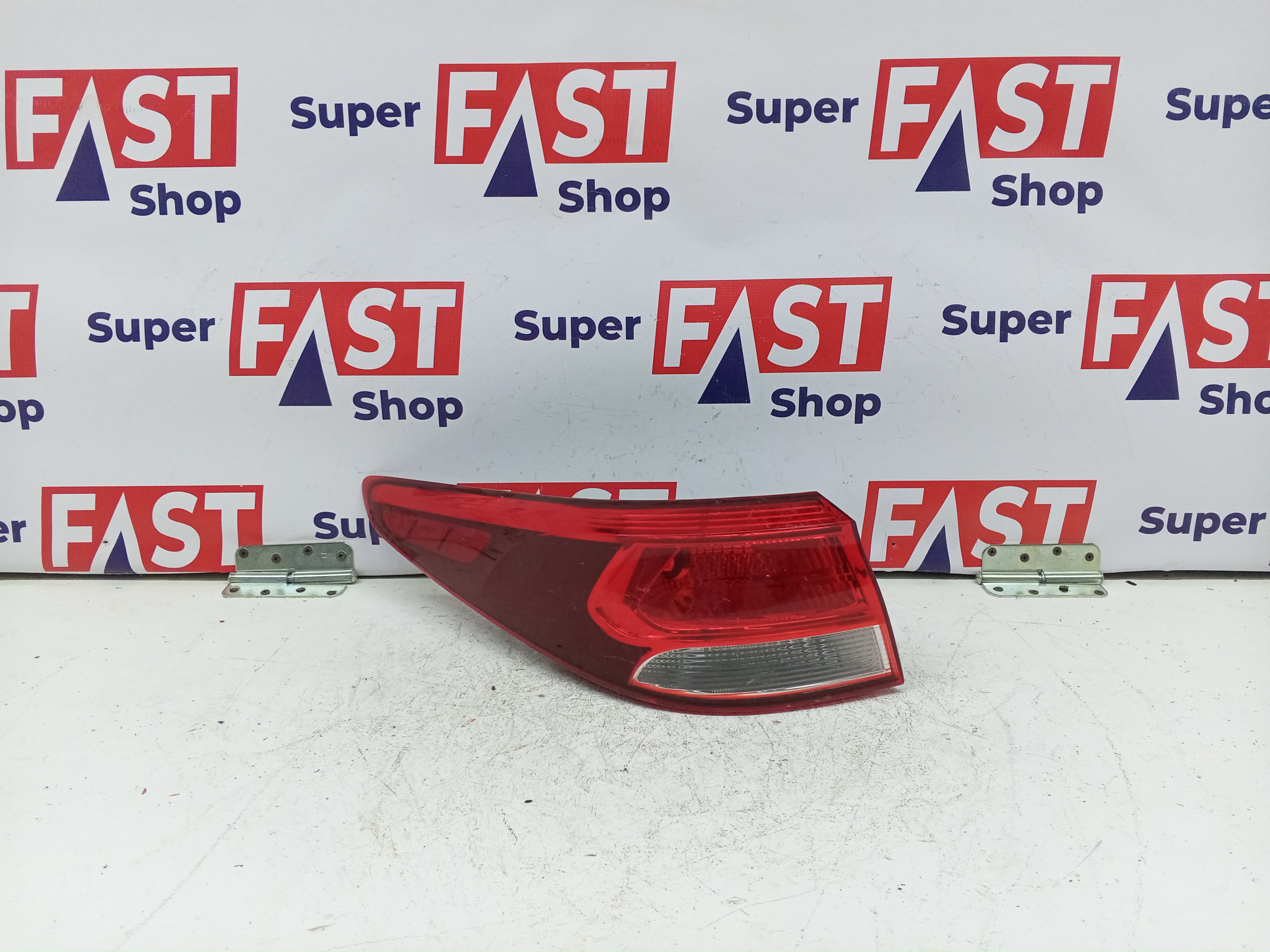 Kia Rio 4 фонарь задний левый галоген в крыло