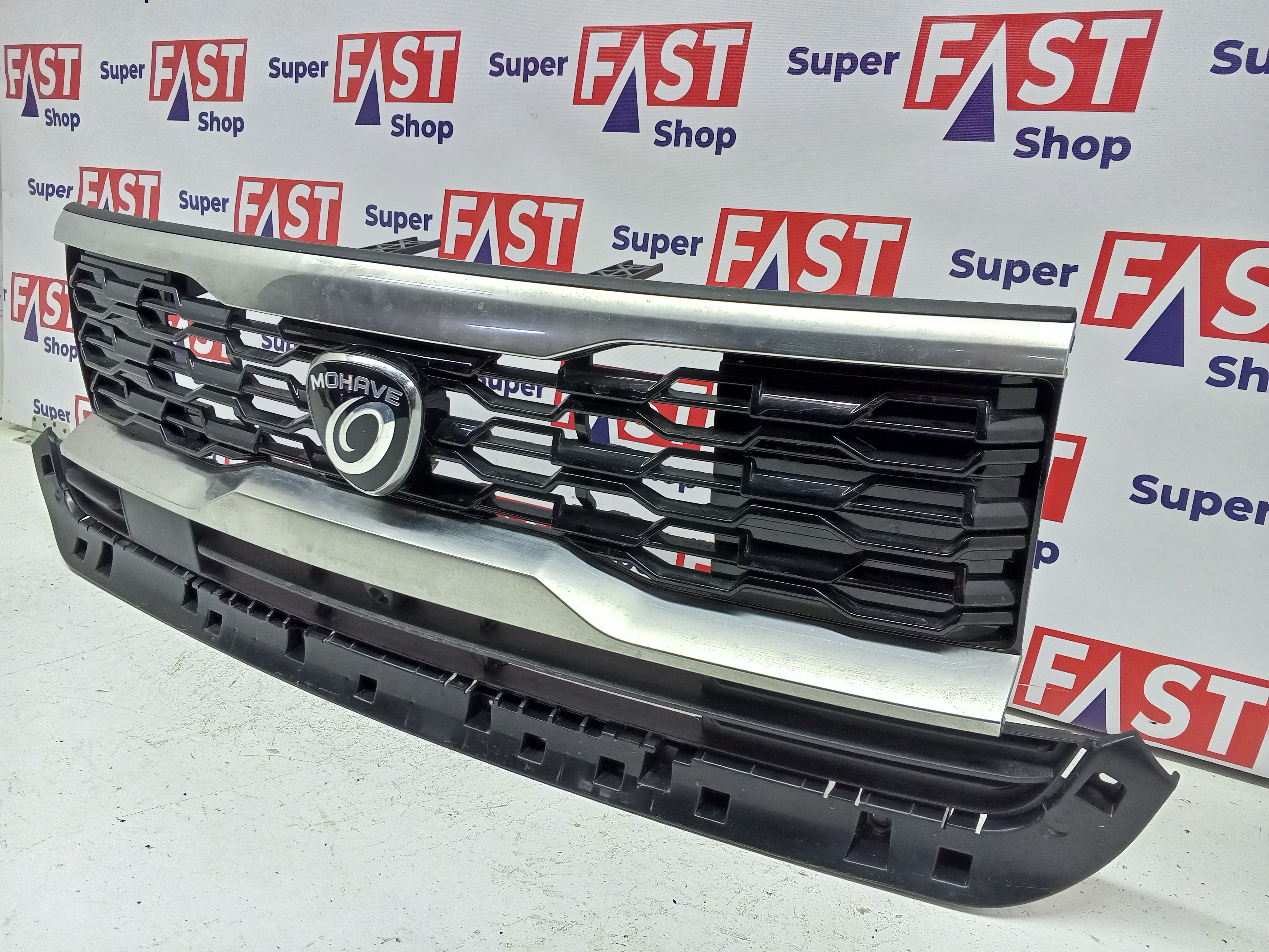 Kia Mohave 2019-2024 решетка радиатора