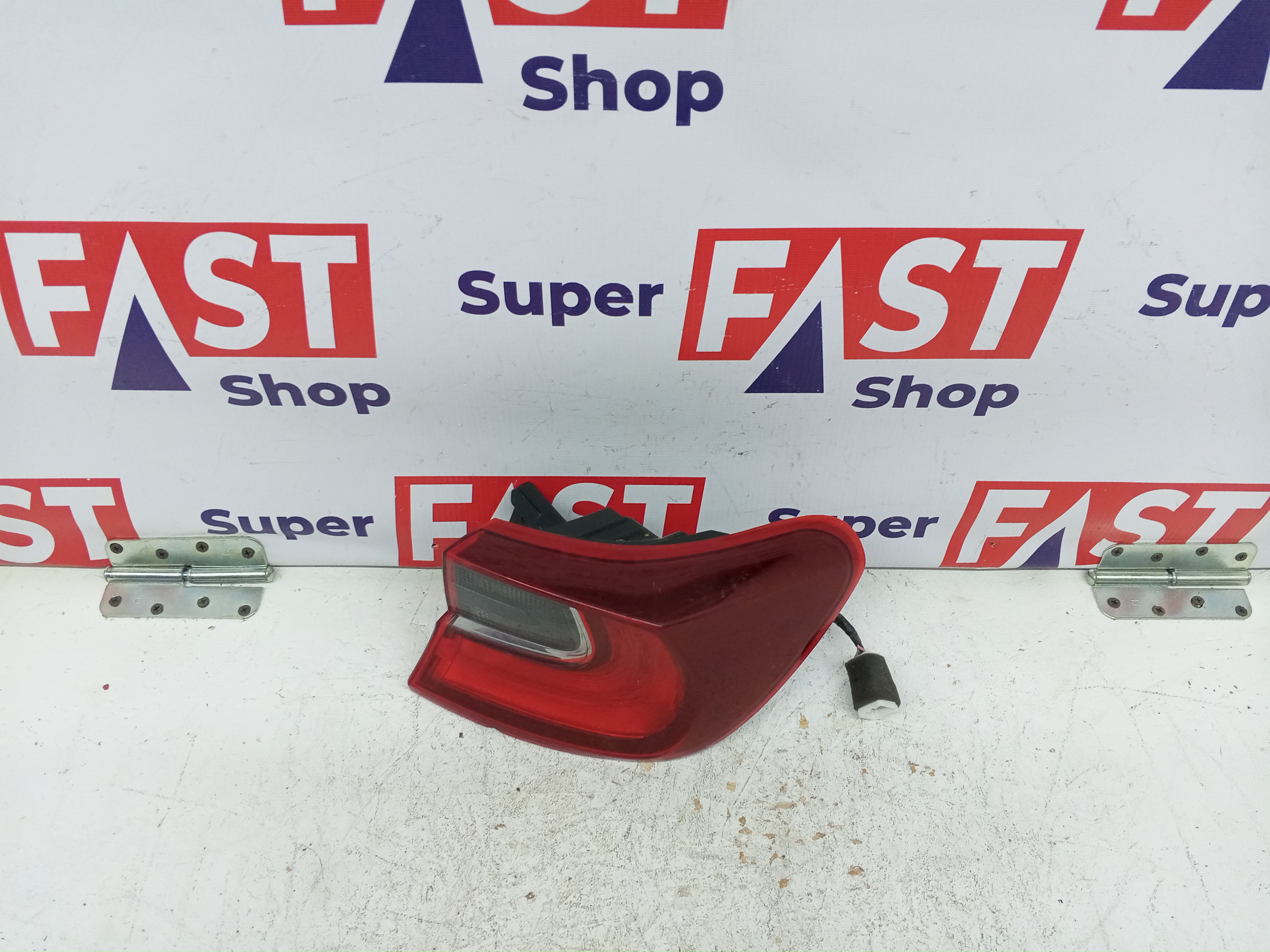 правый задний фонарь в крыло Kia Ceed 3