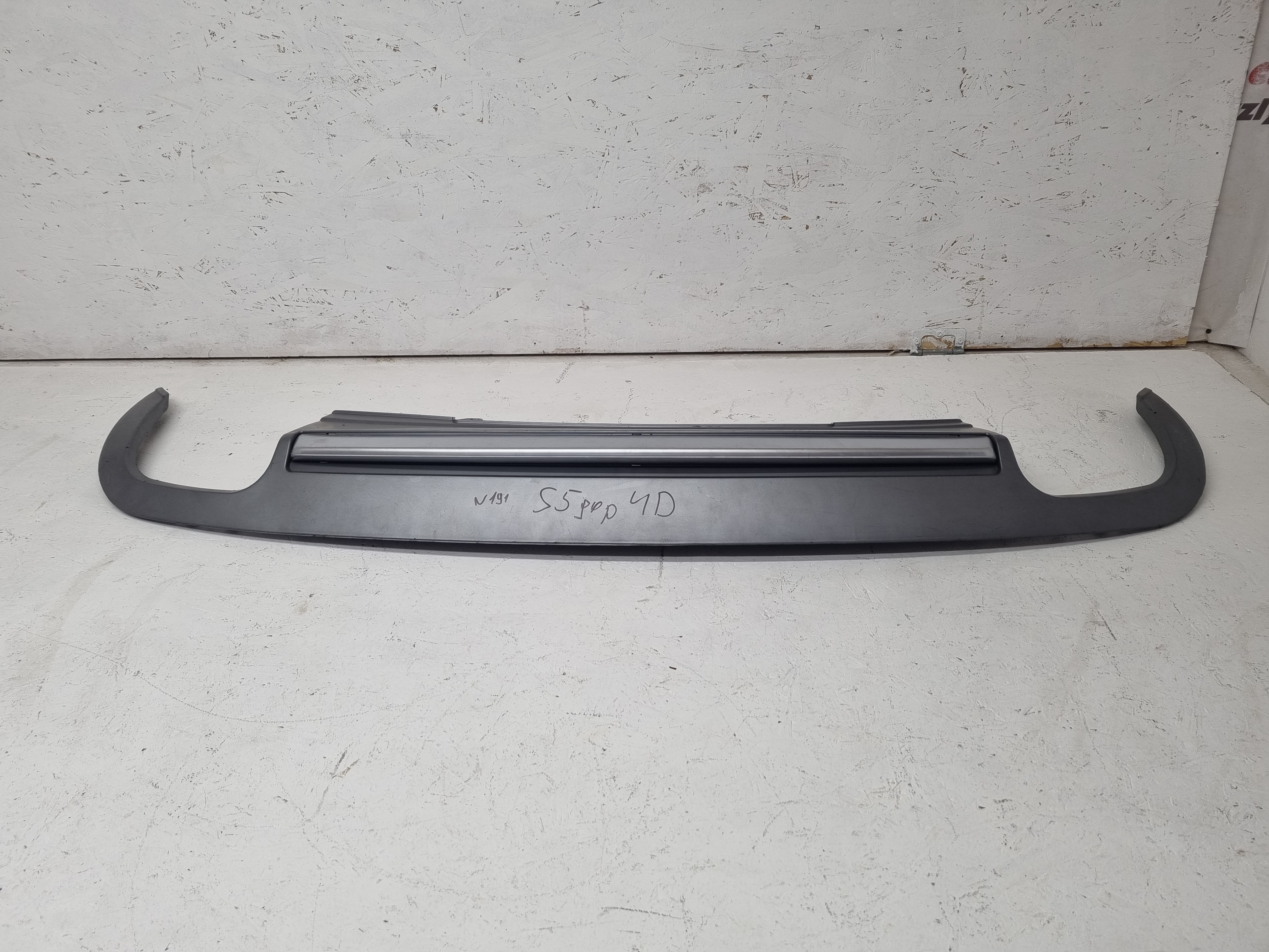 Дефект 191 Audi A5 8T дорестайлинг диффузор S5 в обычный бампер лифтбек