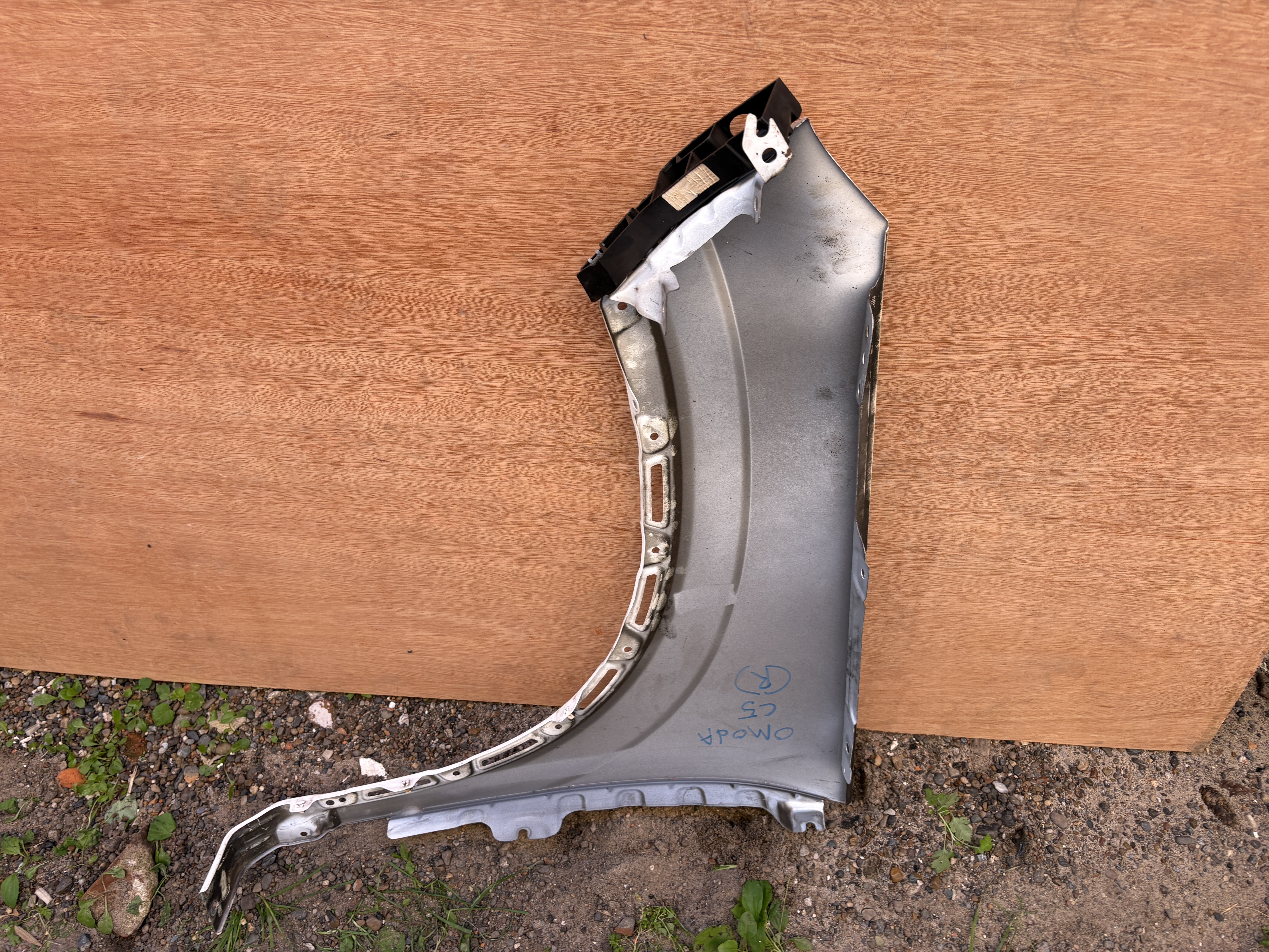 крыло правое переднее OMODA C5