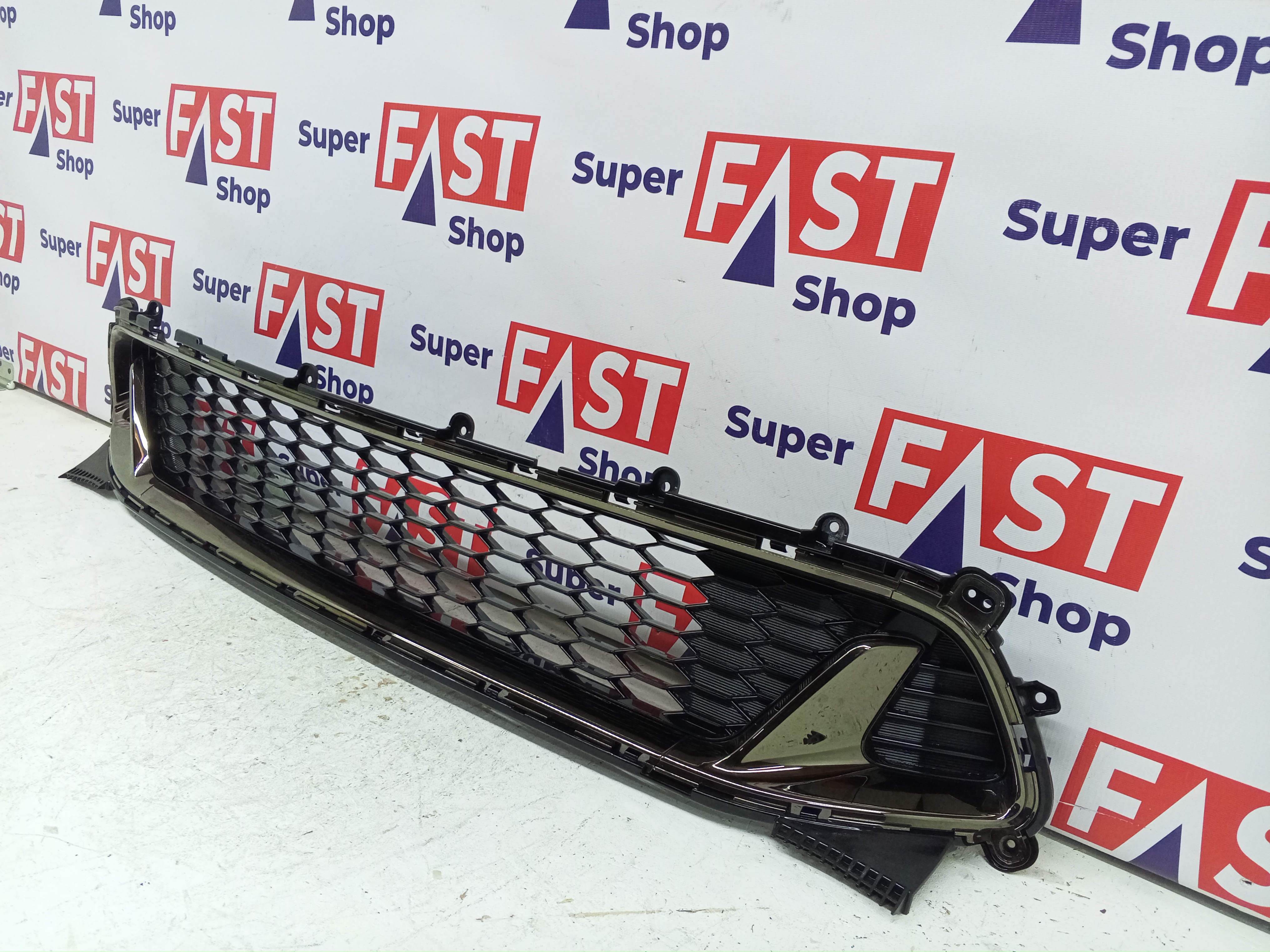 Kia Stinger GT нижняя решетка в передний бампер