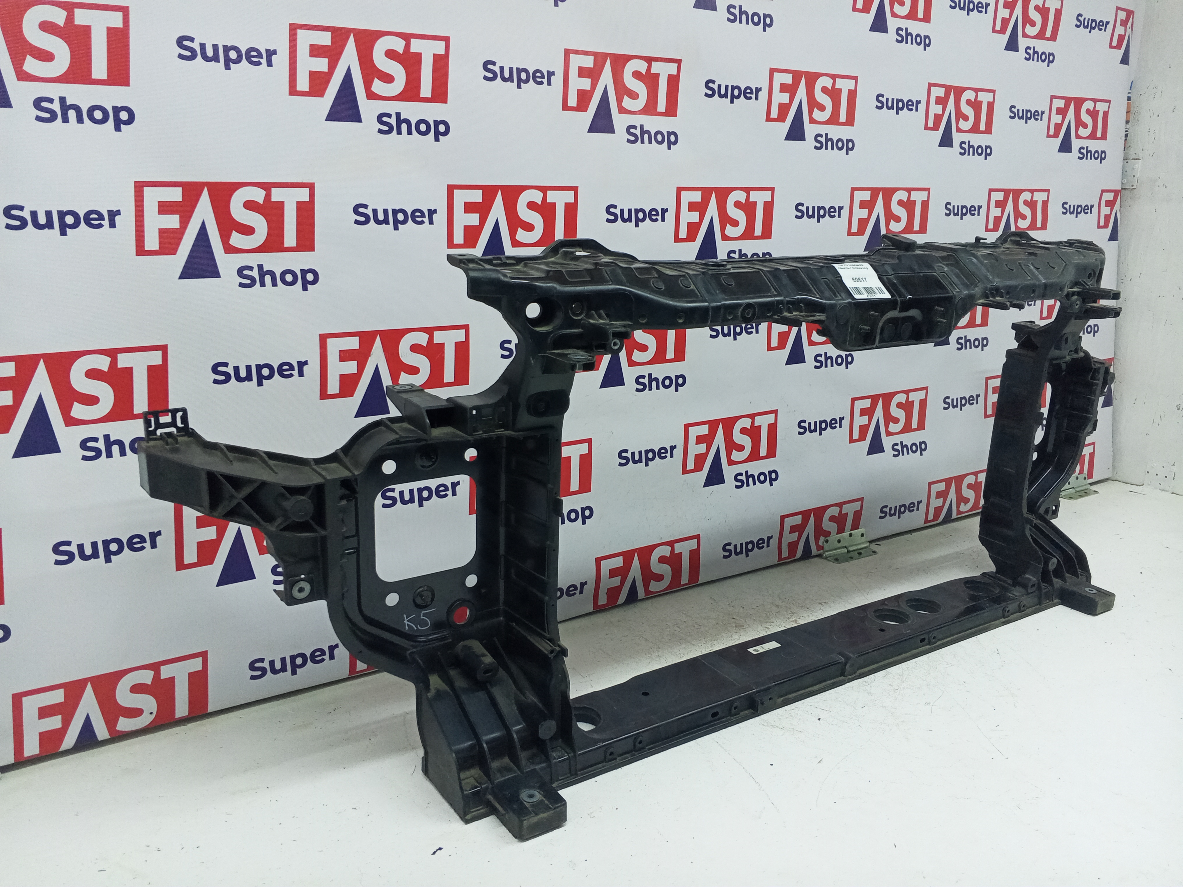 Kia K5 передняя панель / телевизор