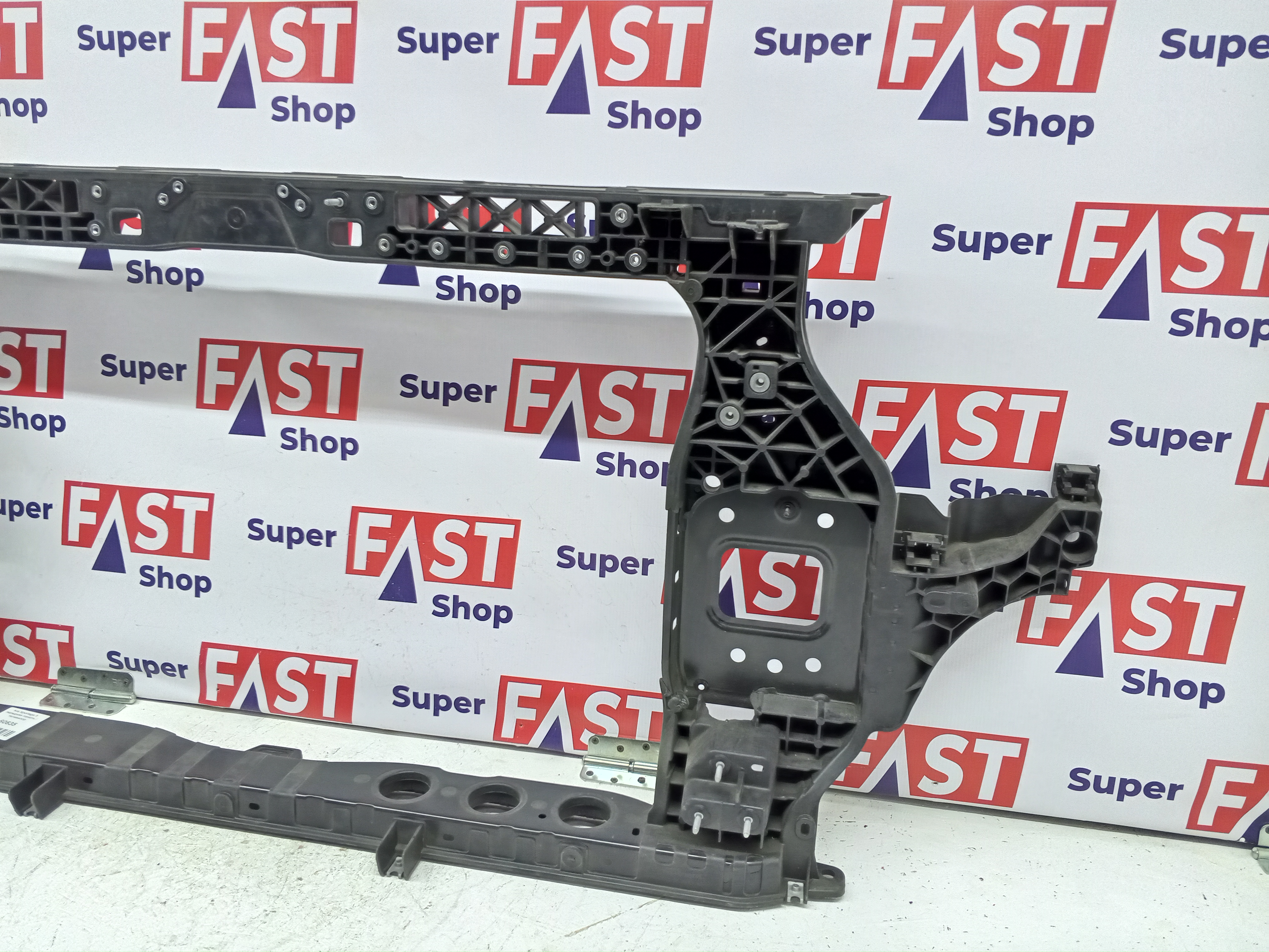 Kia Sportage 5 передняя панель / телевизор