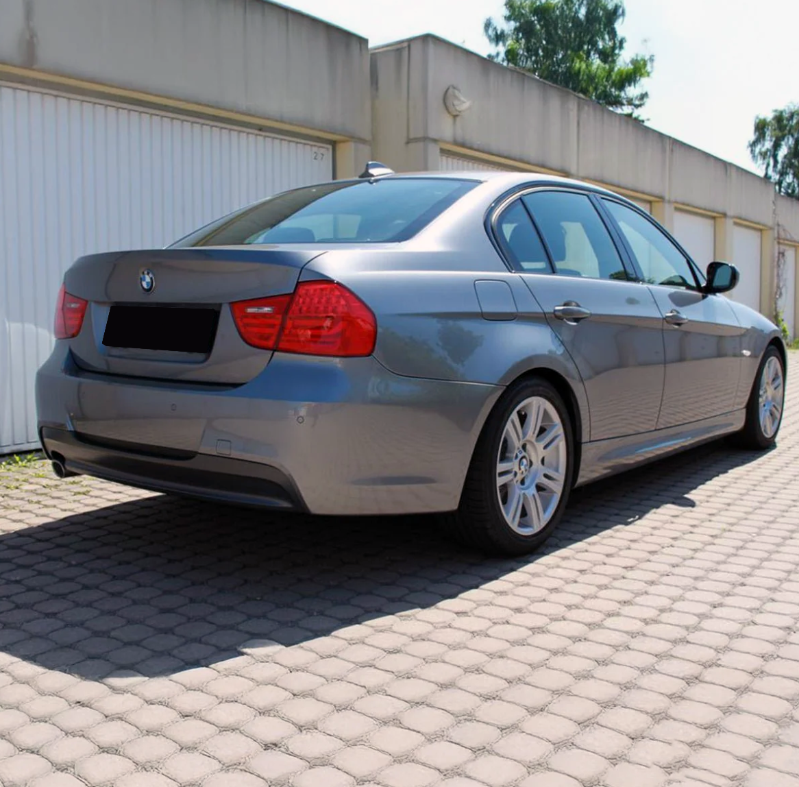 BMW E90 задний бампер М пакет