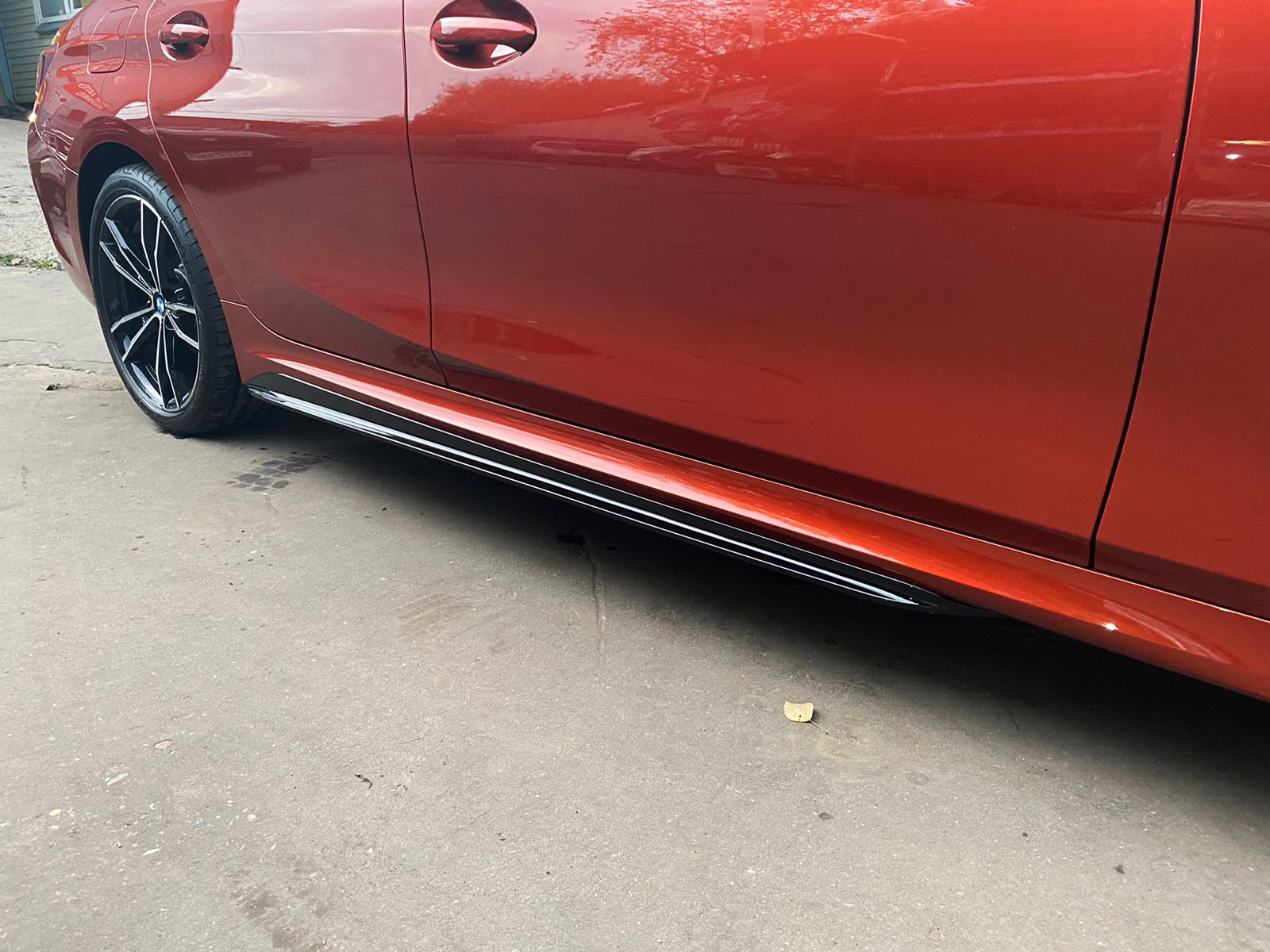 BMW 3 G20 лезвия на пороги M Performance глянец