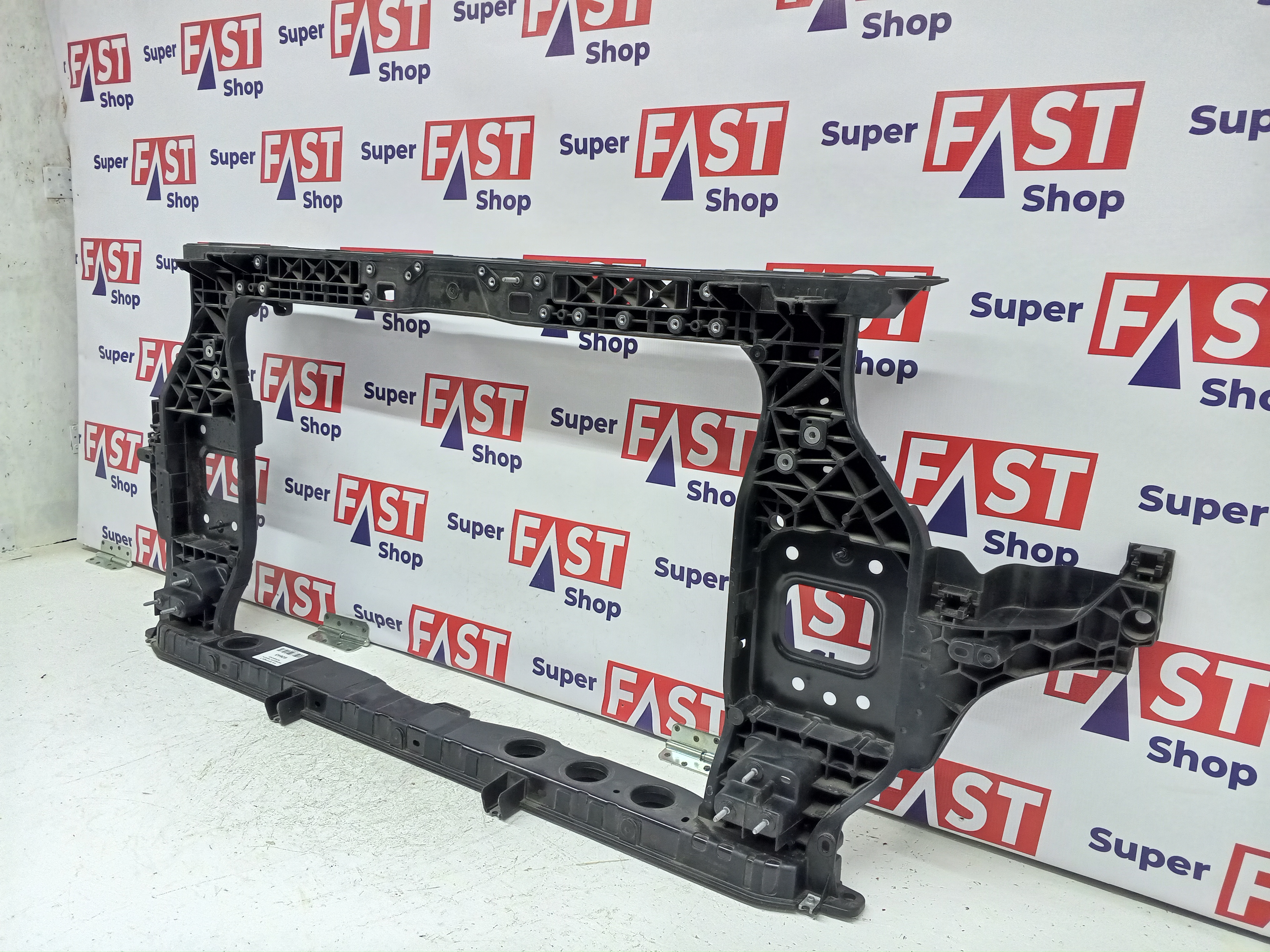 Kia Sportage 5 передняя панель / телевизор