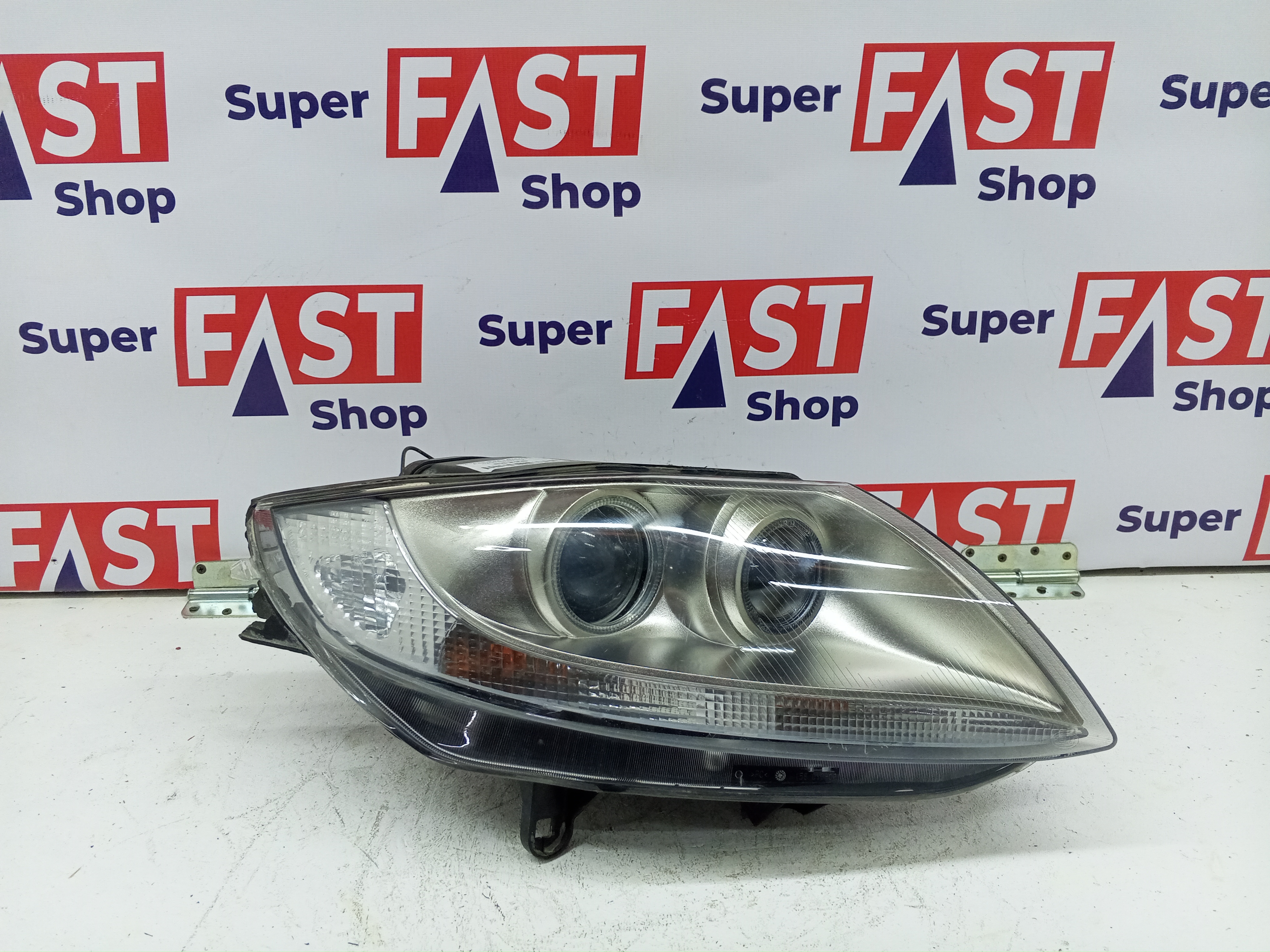 правая фара BMW Z4 E85/E86 ксенон оригинал бу