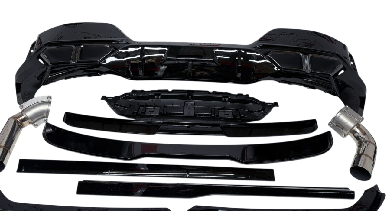 BMW G70 аэропакет M Performance с насадками