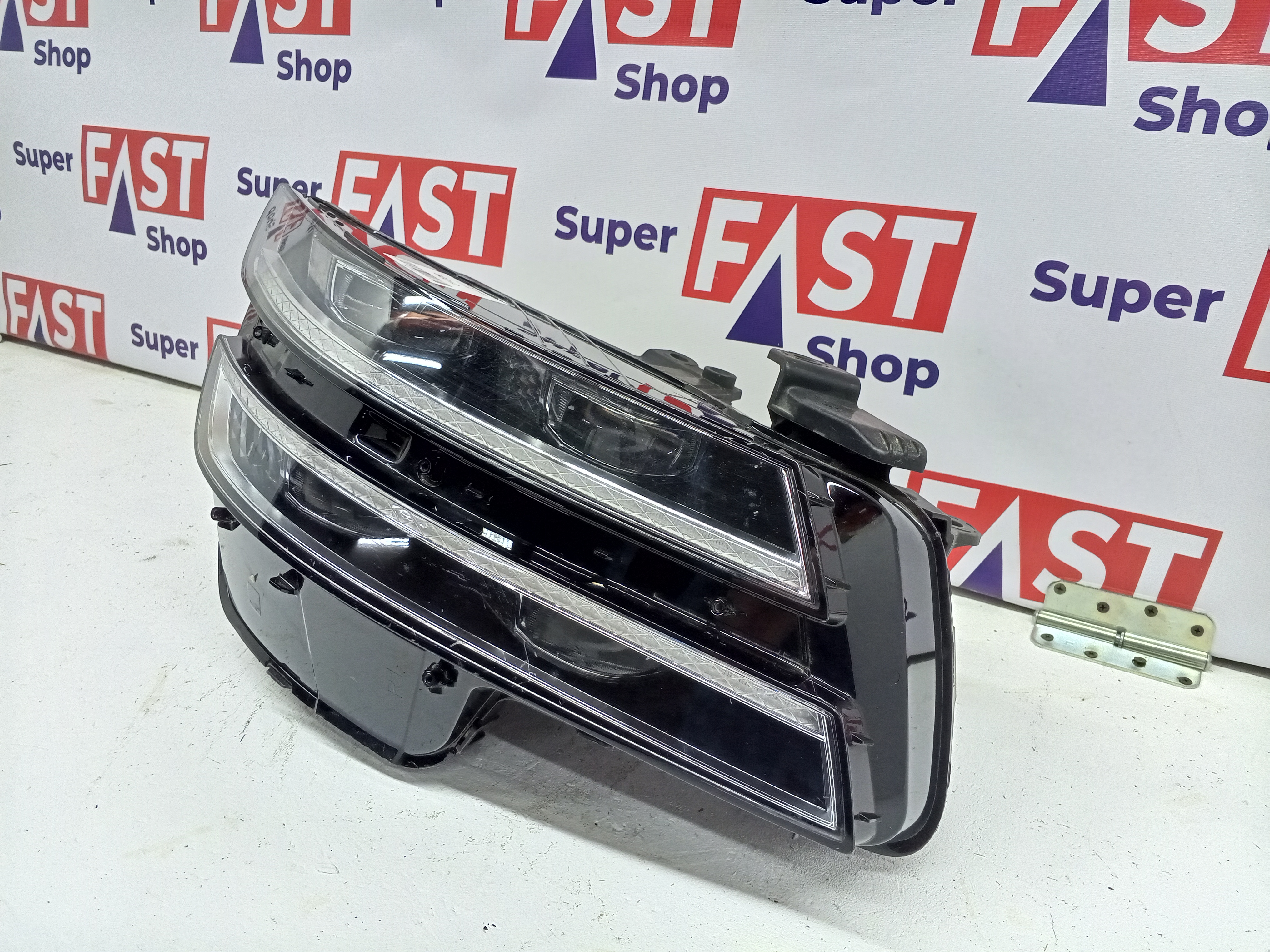 Genesis G80 2 LED 2020-2024 фара правая