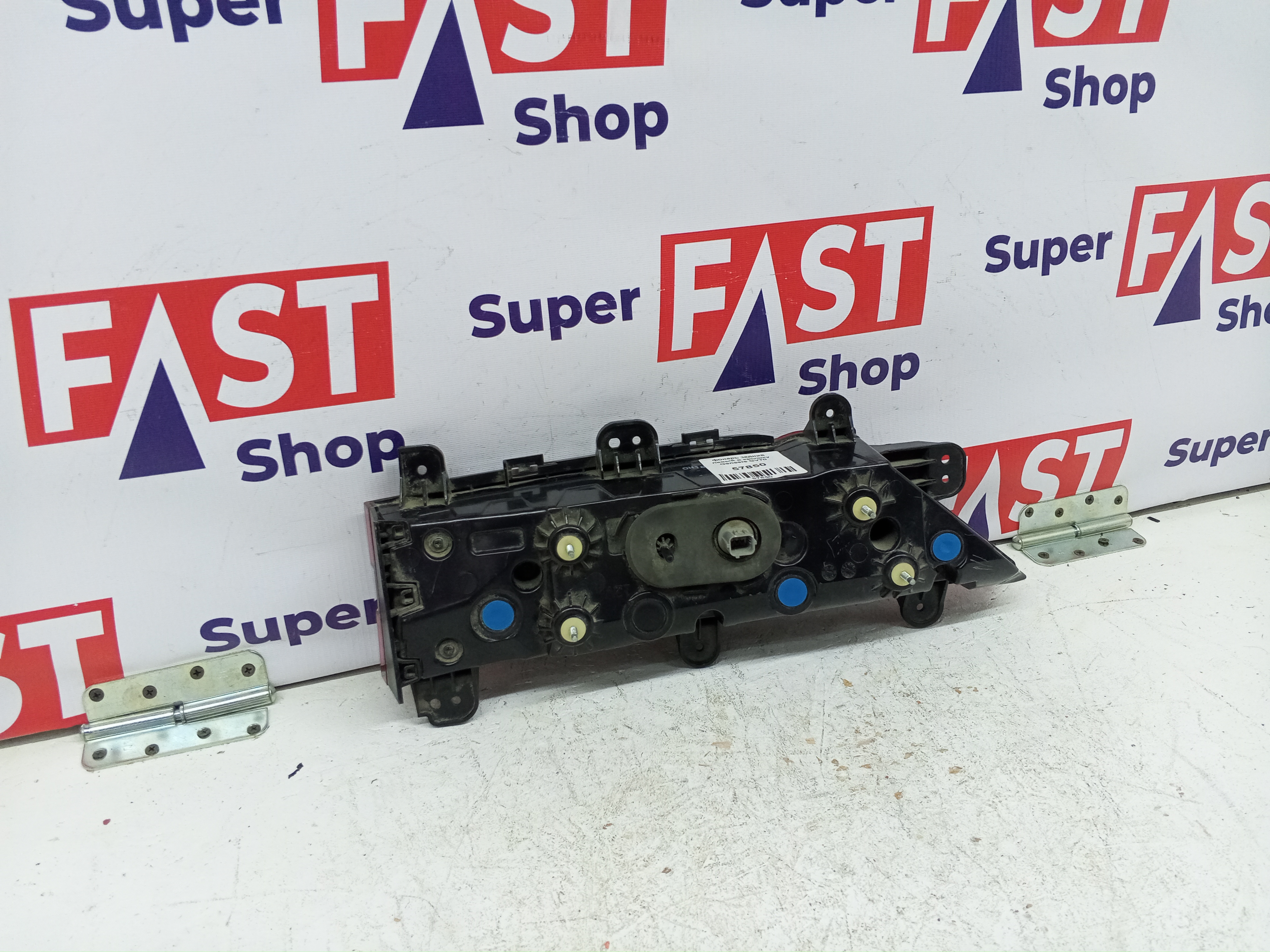 фонарь задний левый в крышку Genesis GV70