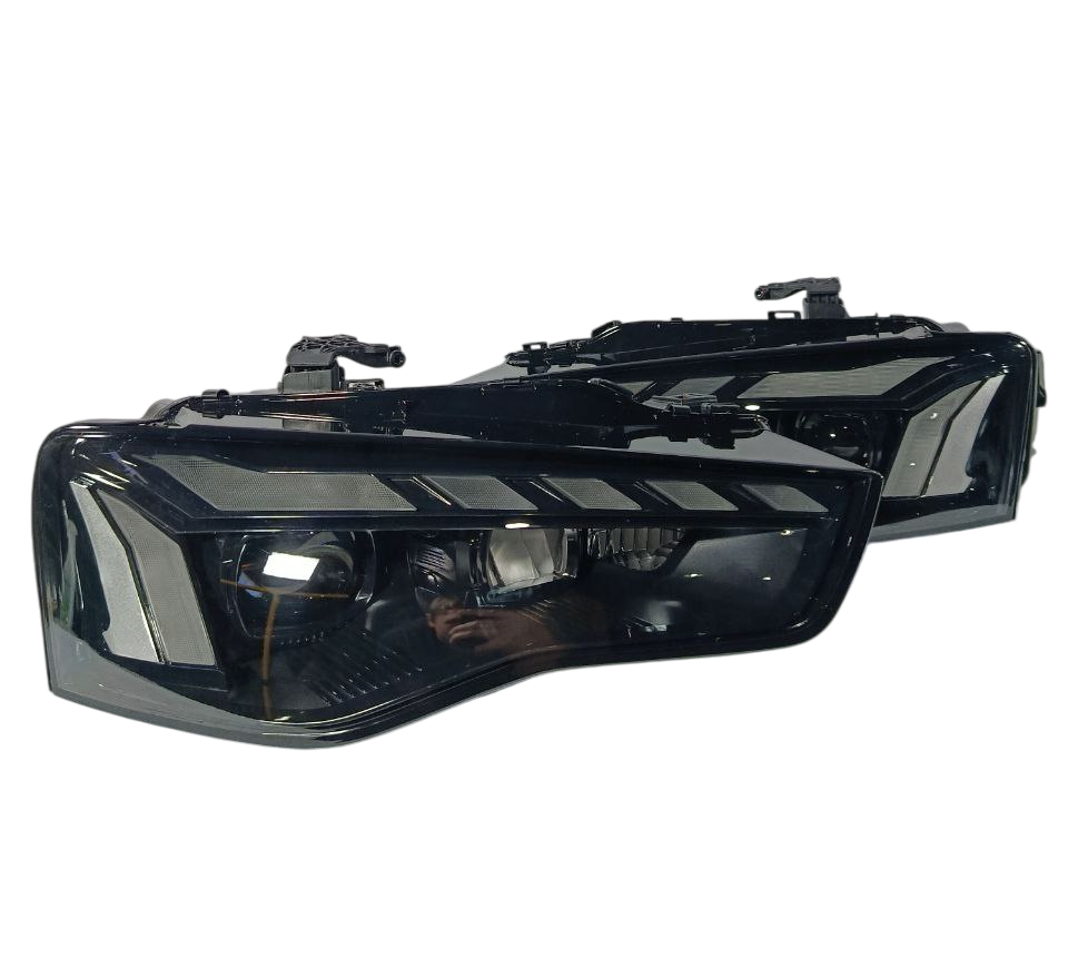 Audi A5 8T рестайлинг комплект фар с ксенона в LED Matrix