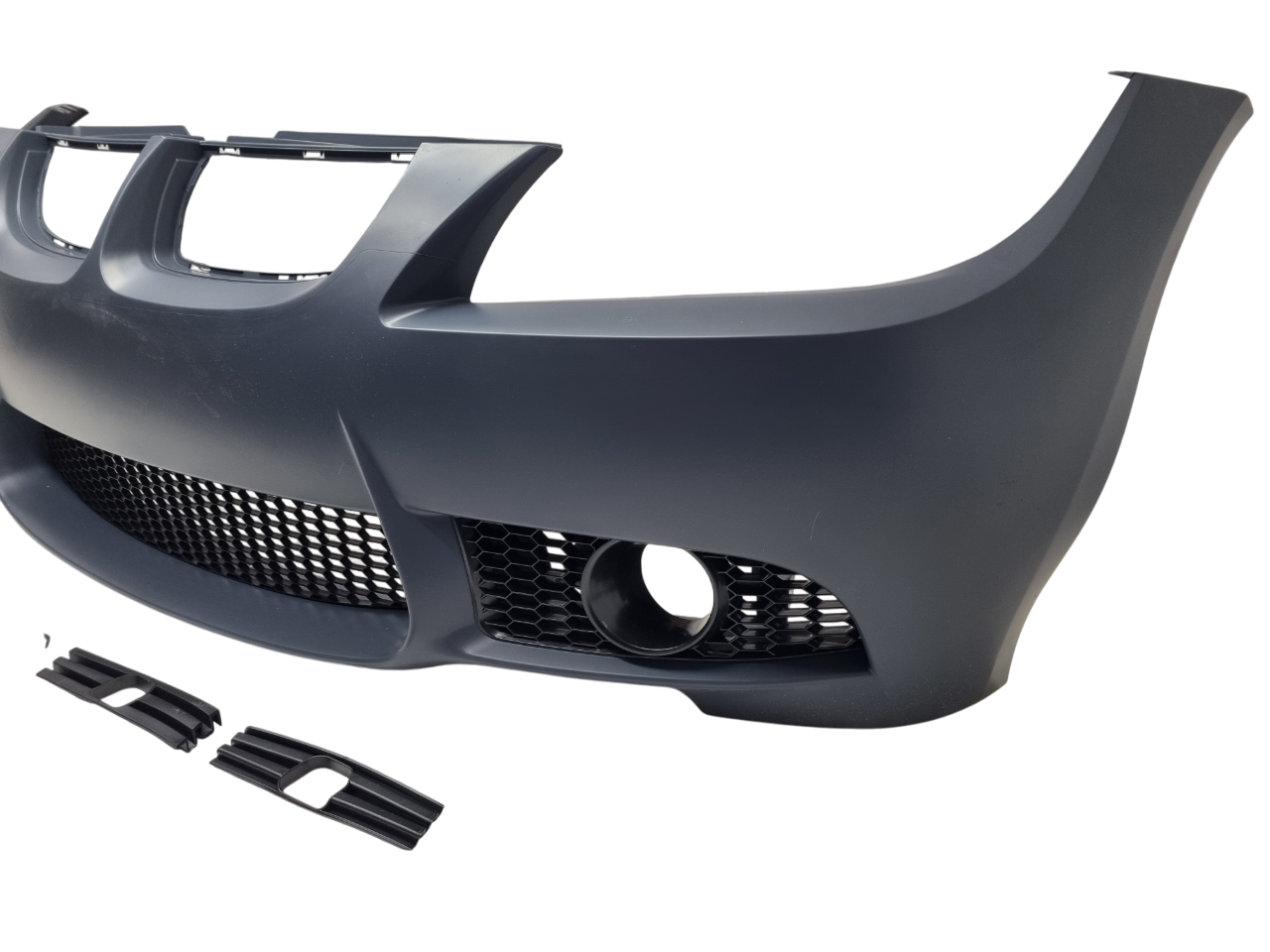 BMW E90 дорестайлинг бампер М3 look передний