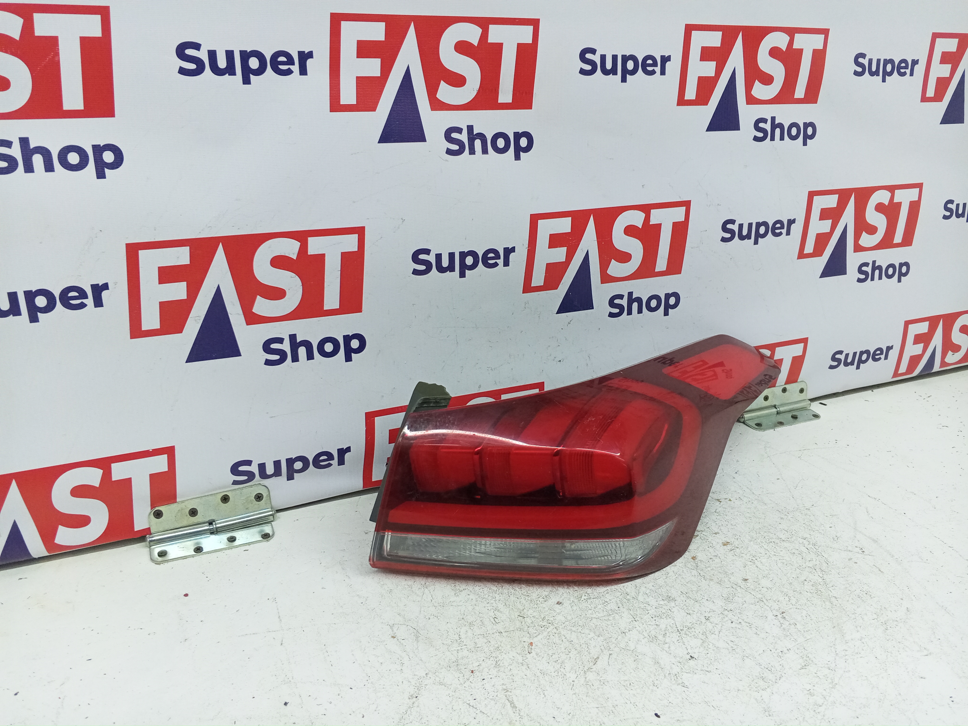 задний правый фонарь Genesis G80 2016-2020