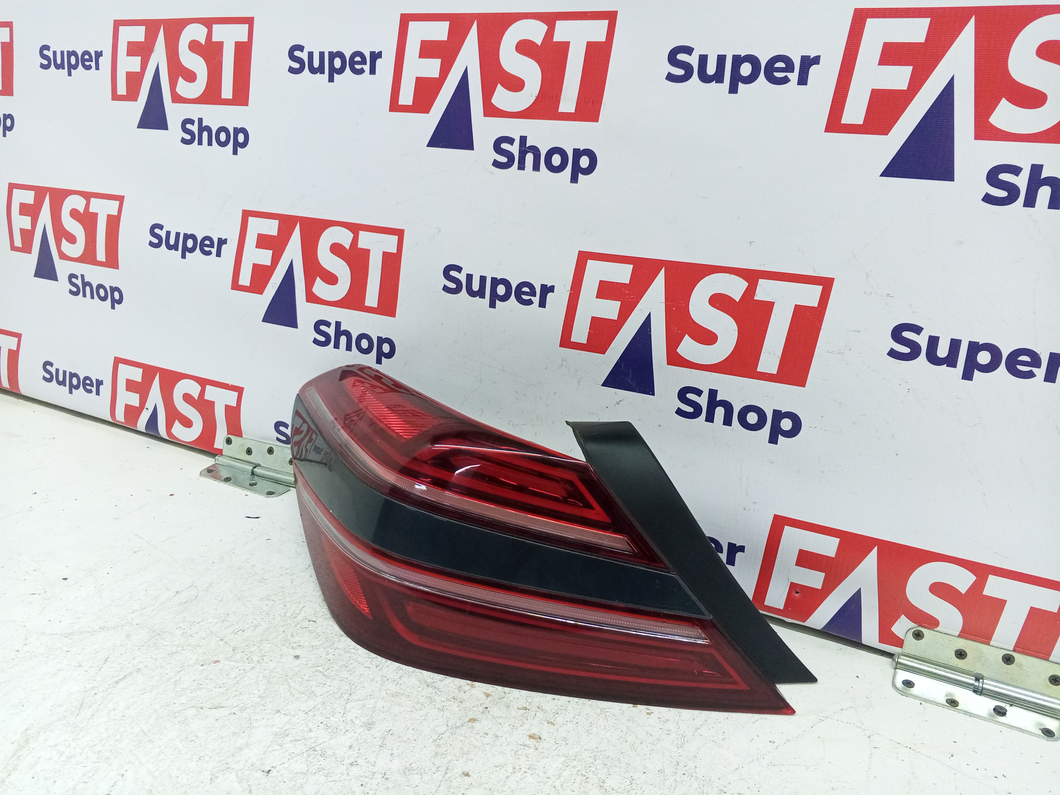 задний левый фонарь Genesis G70 рест 2020-2025