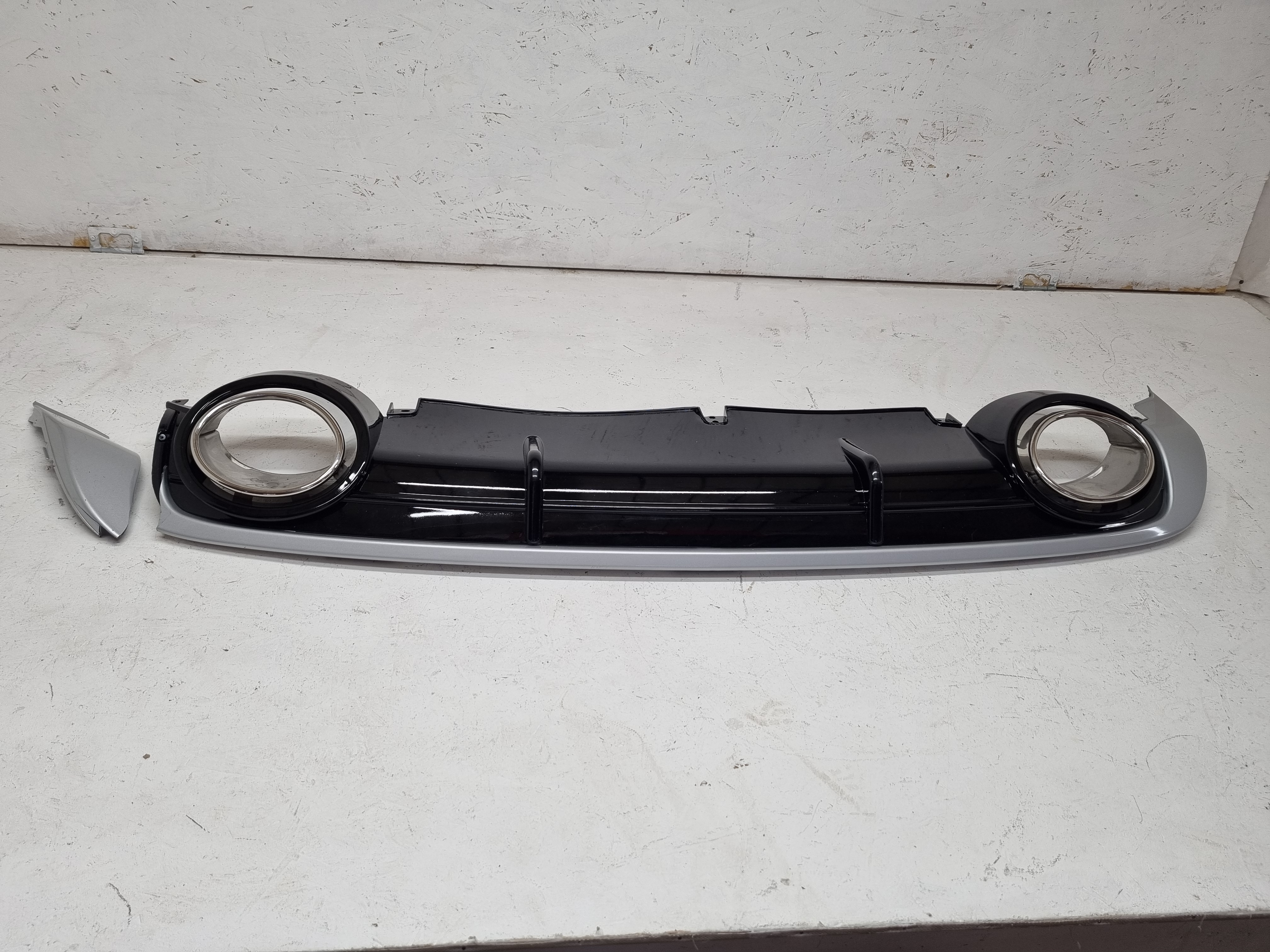 Дефект Audi A6 C6 рестайлинг диффузор RS6 в сборе