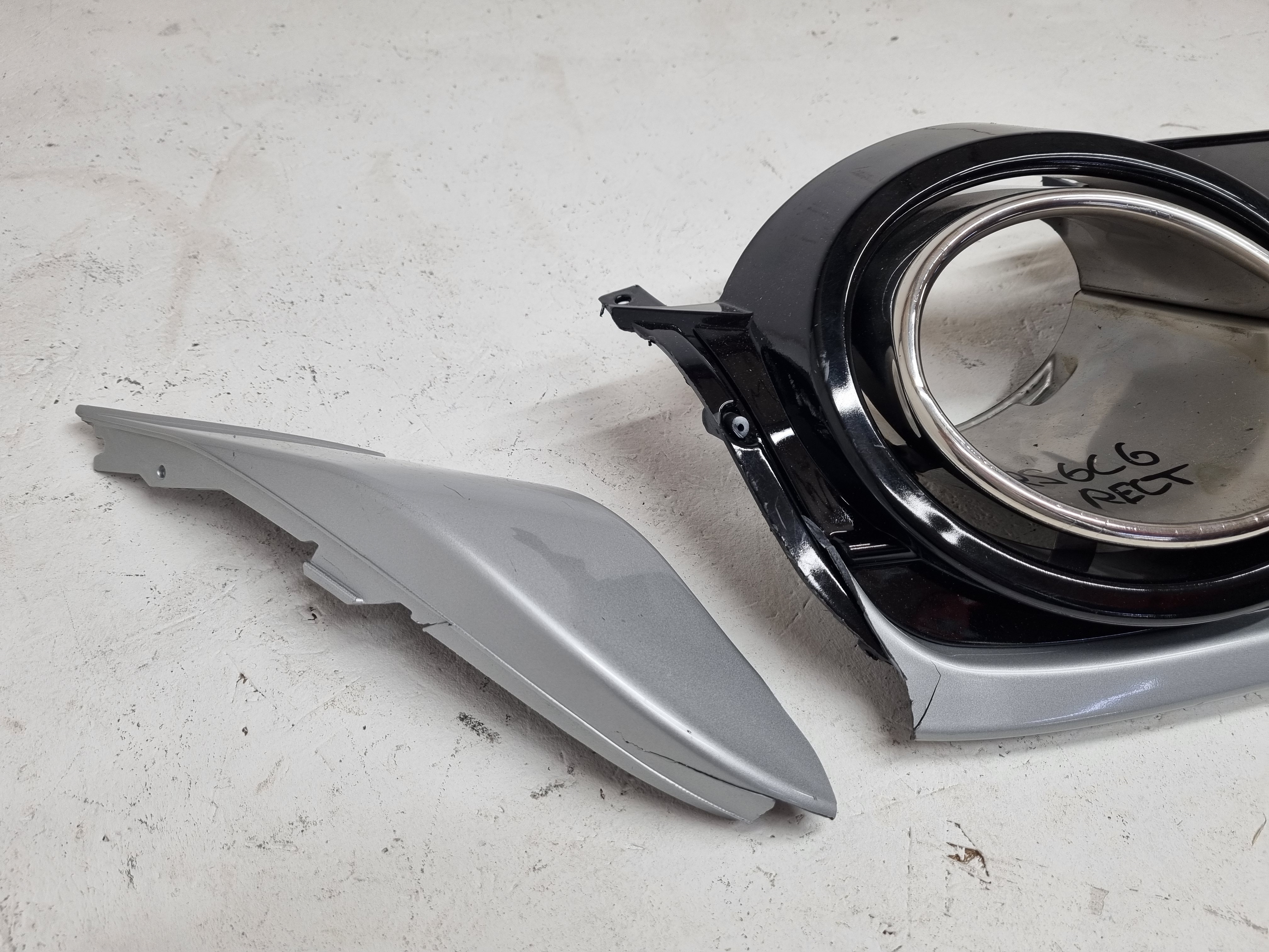 Дефект Audi A6 C6 рестайлинг диффузор RS6 в сборе