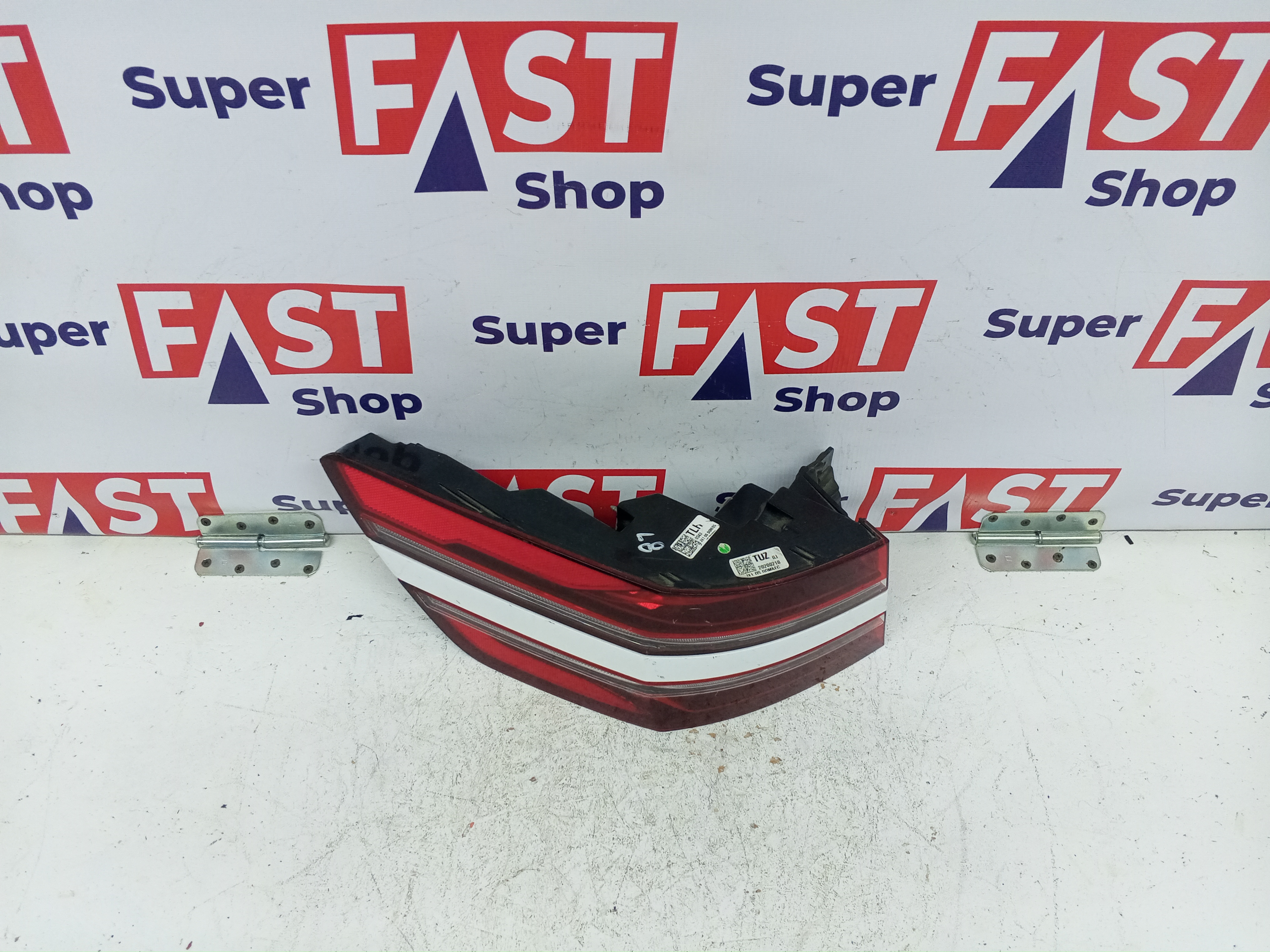 задний левый фонарь Genesis GV80