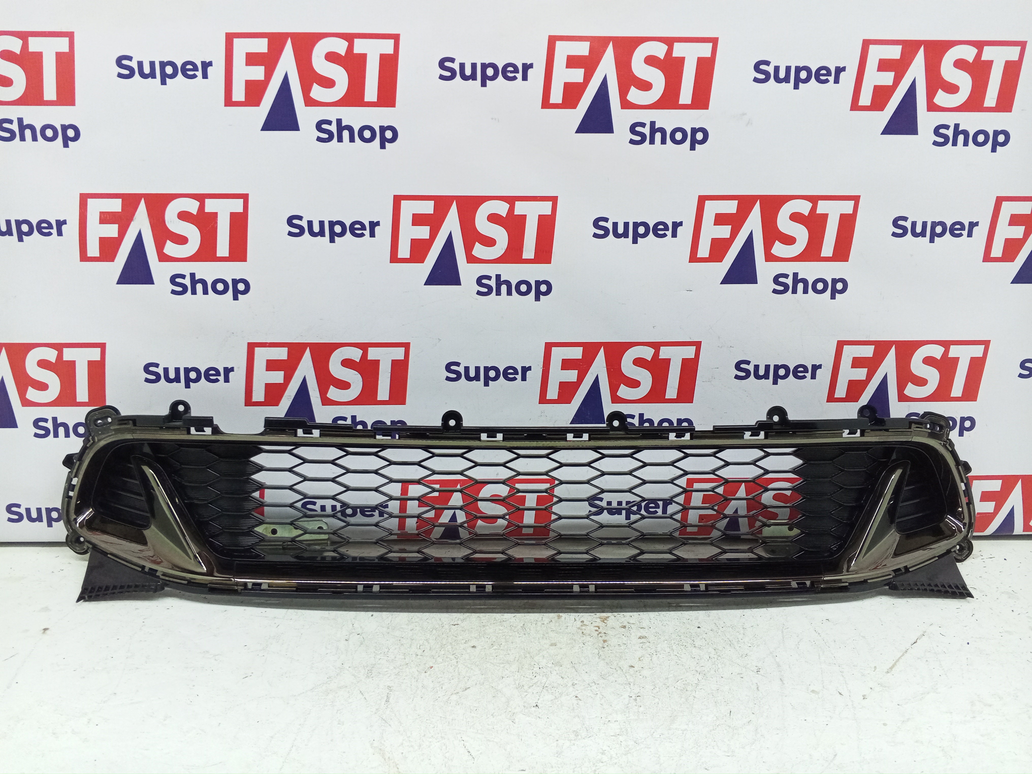 Kia Stinger GT нижняя решетка в передний бампер