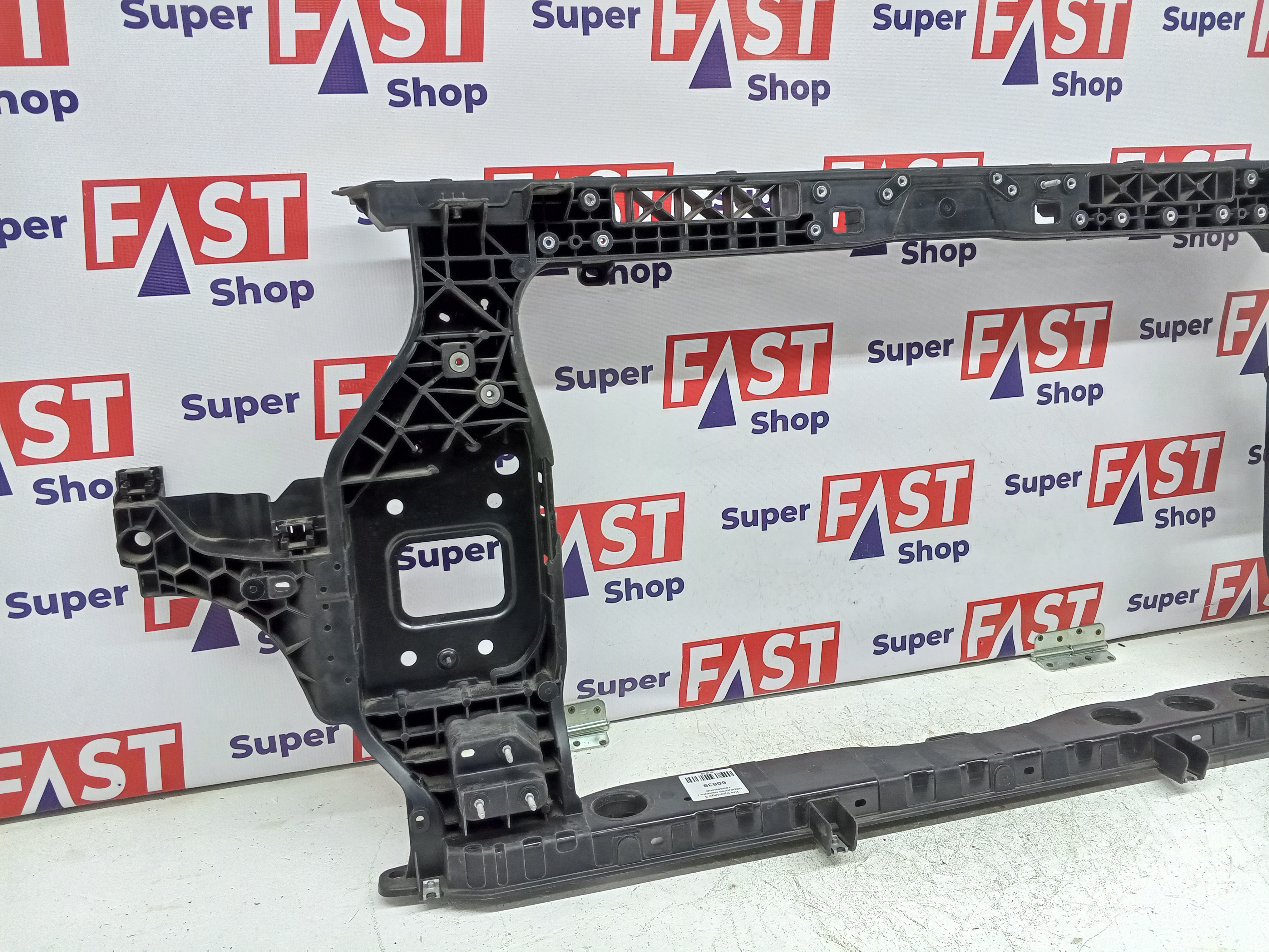 Kia Sportage 5 передняя панель / телевизор