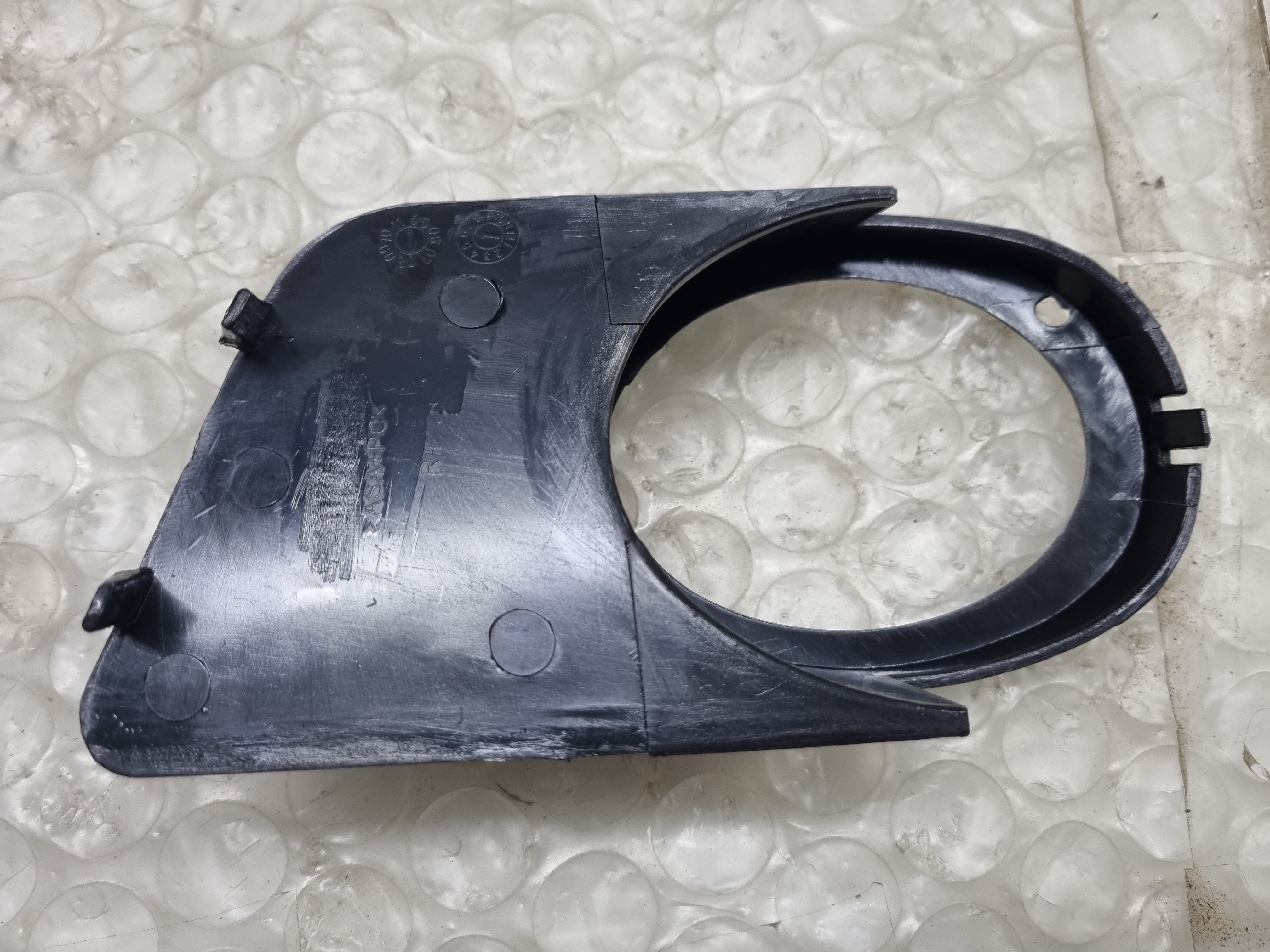 BMW E39 решетка под птф правая М5