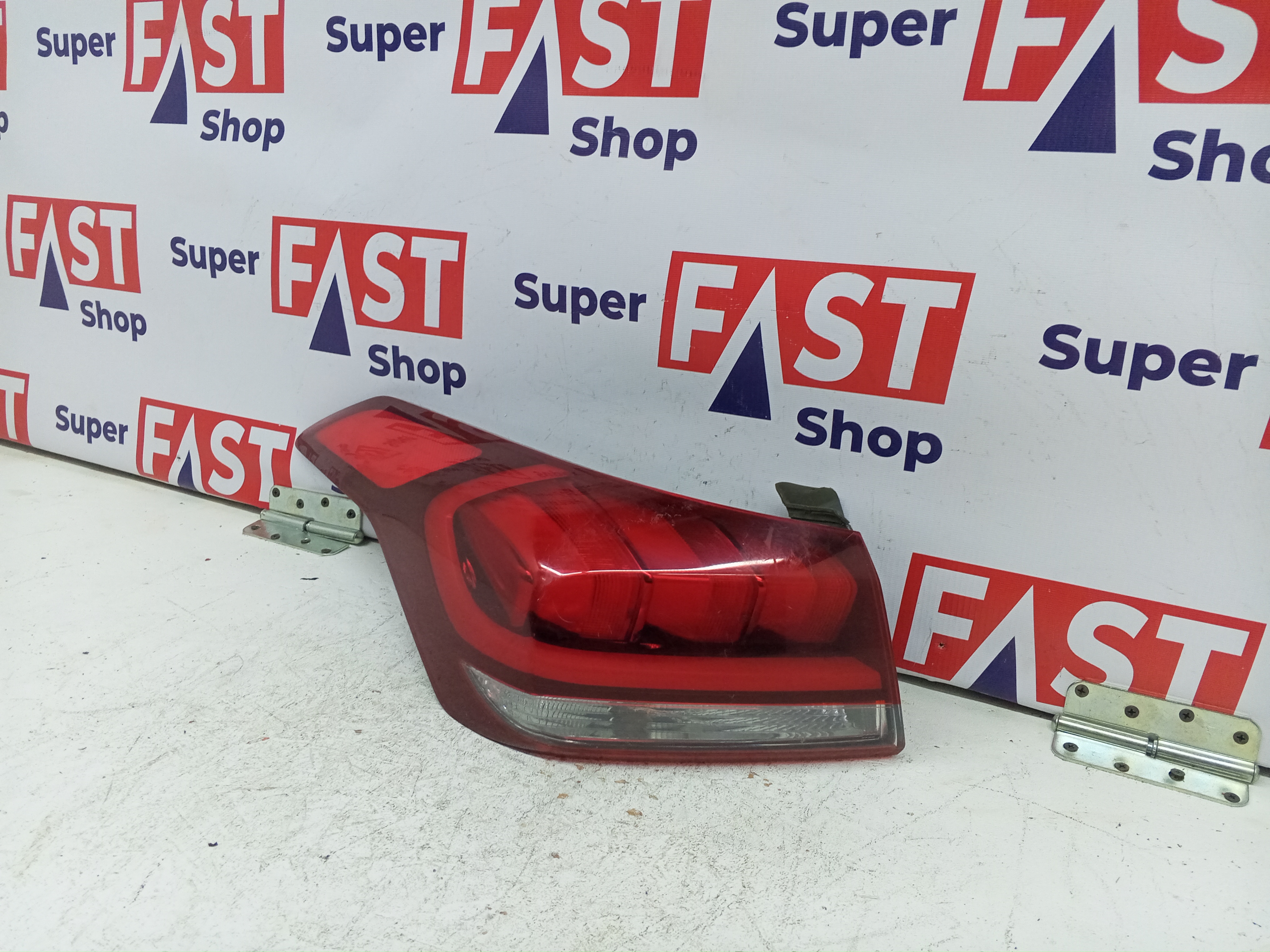 Genesis G80 2016-2020 фонарь задний левый