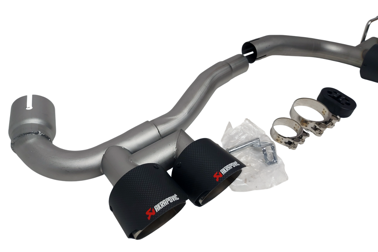 BMW F30 F32 насадки выхлоп под М3 M4 бампер карбон akrapovic