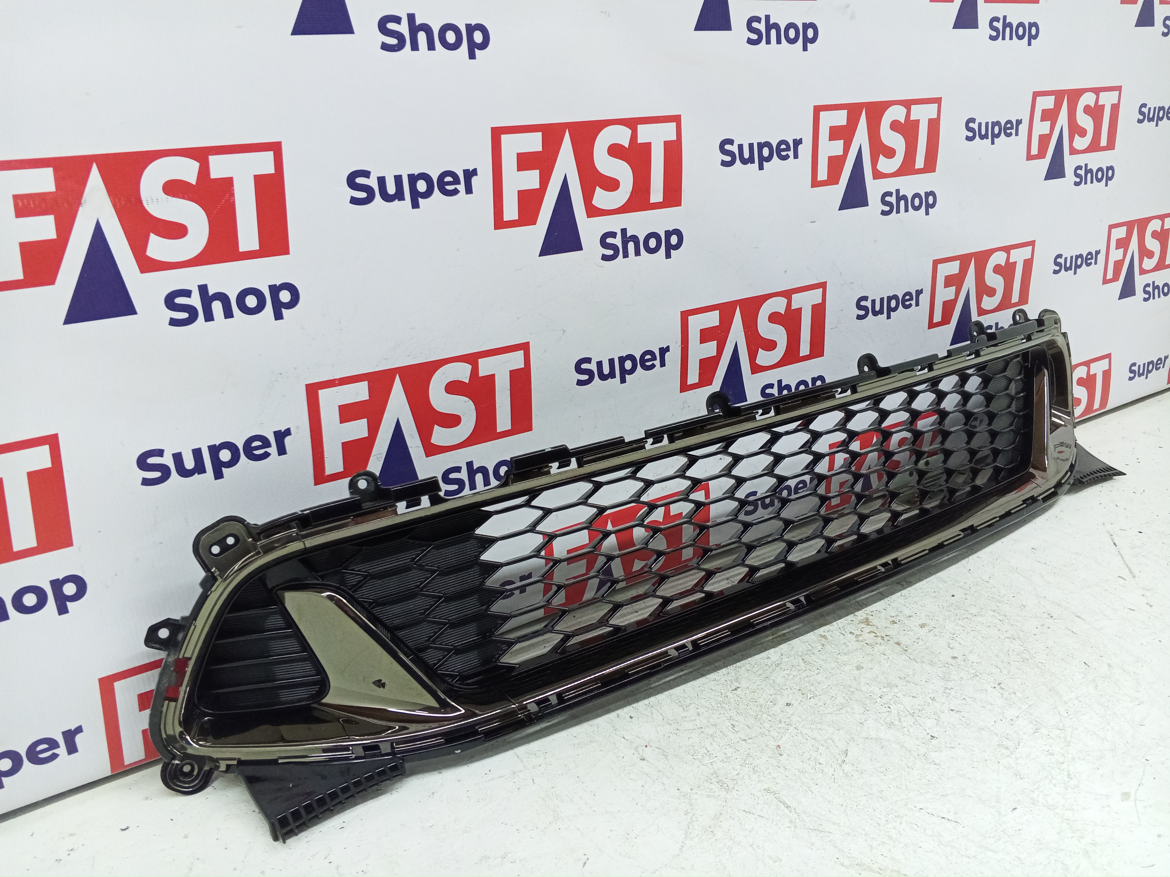 Kia Stinger GT нижняя решетка в передний бампер