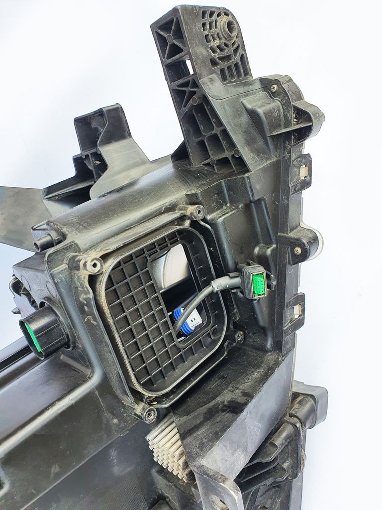 Haval H9 2014-2017 год левая б.у. фара