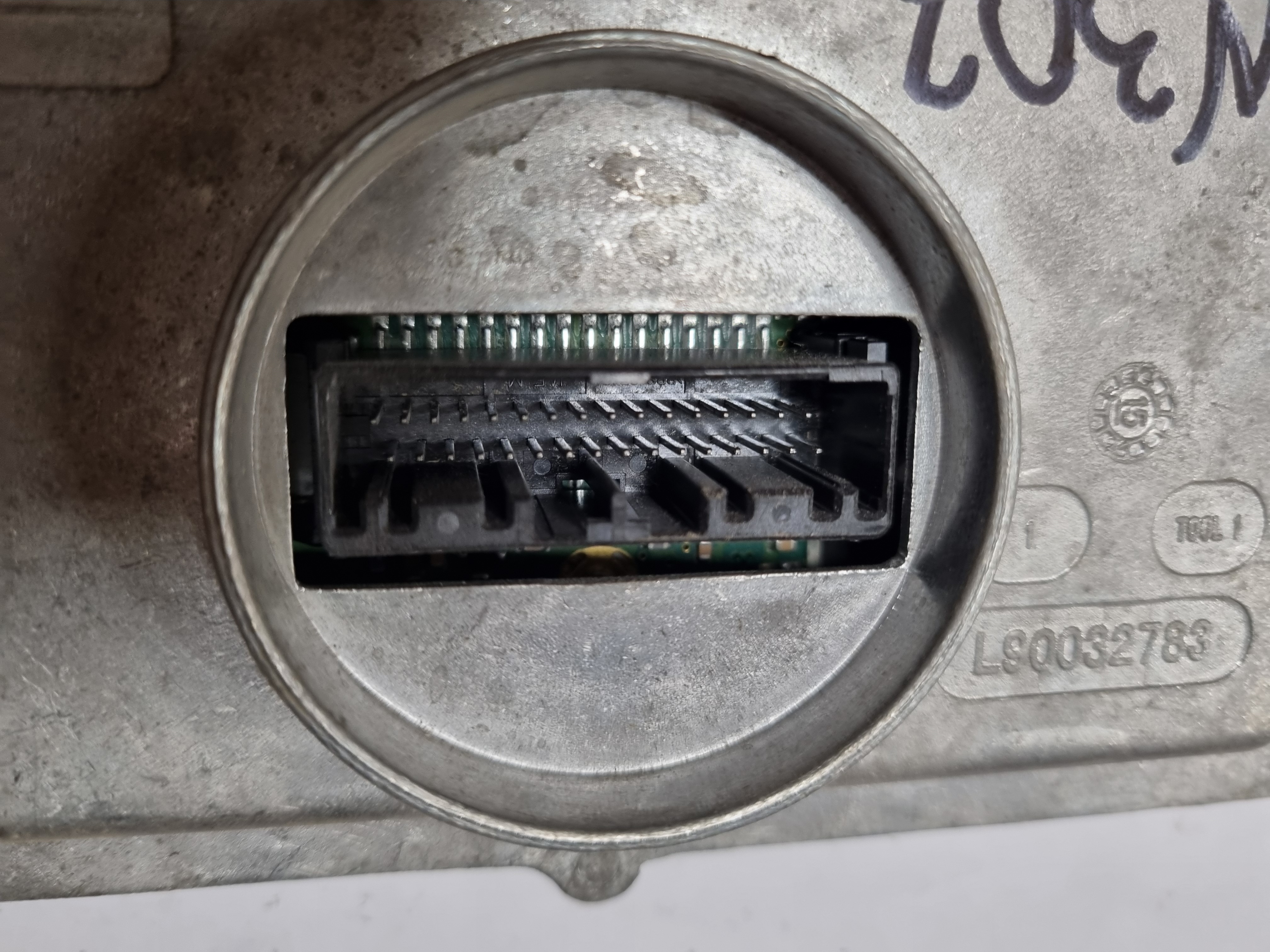 Volvo XC90 блок управления фарой LED 90059440