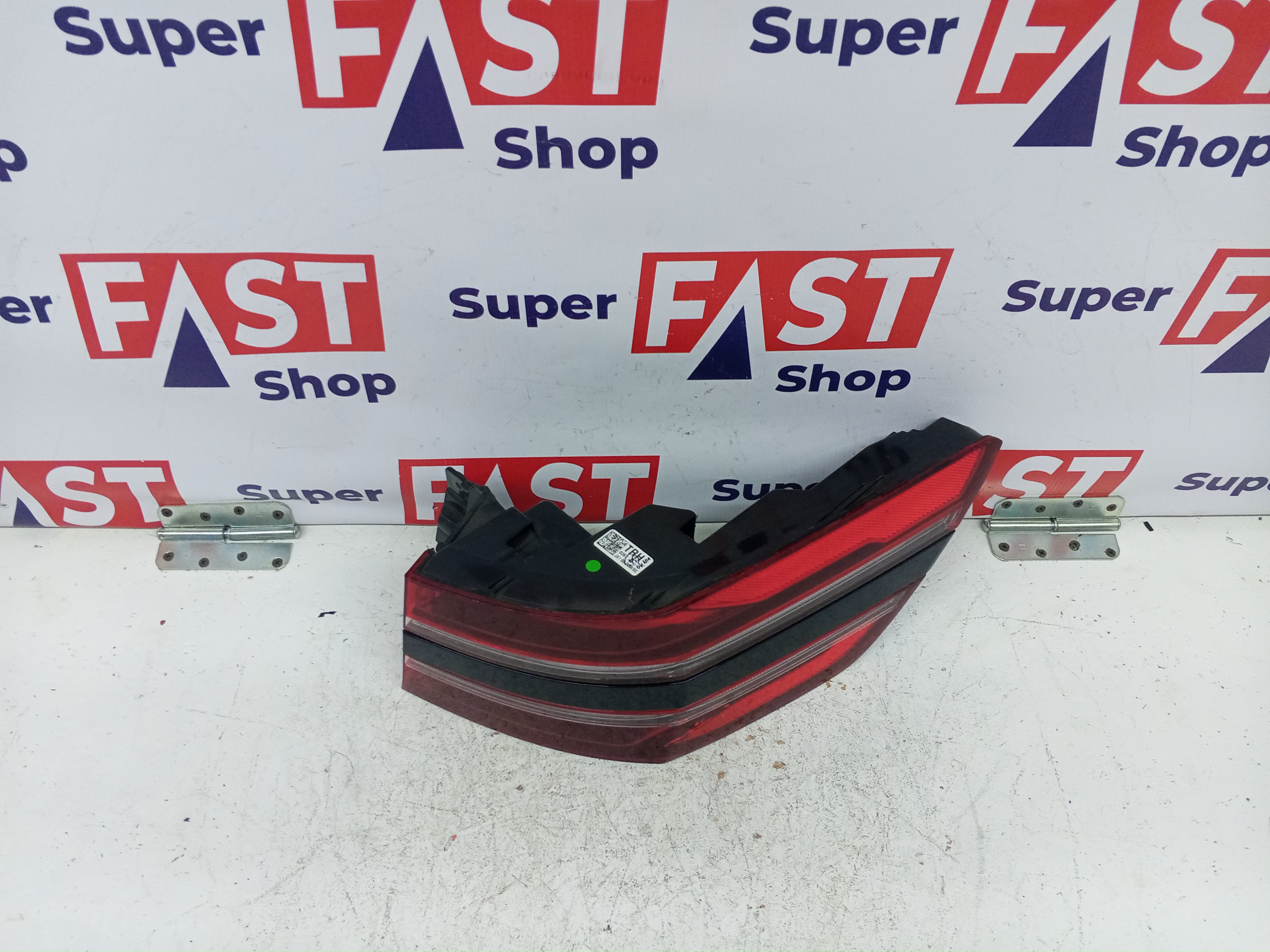 Genesis GV80 фонарь задний правый