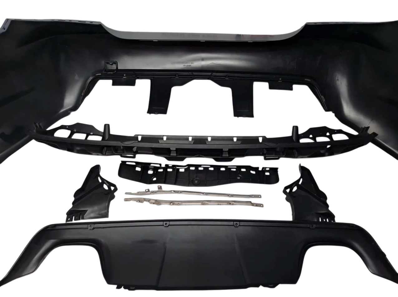 BMW E60 бампер задний М пакет без парктроников под два выхлопа