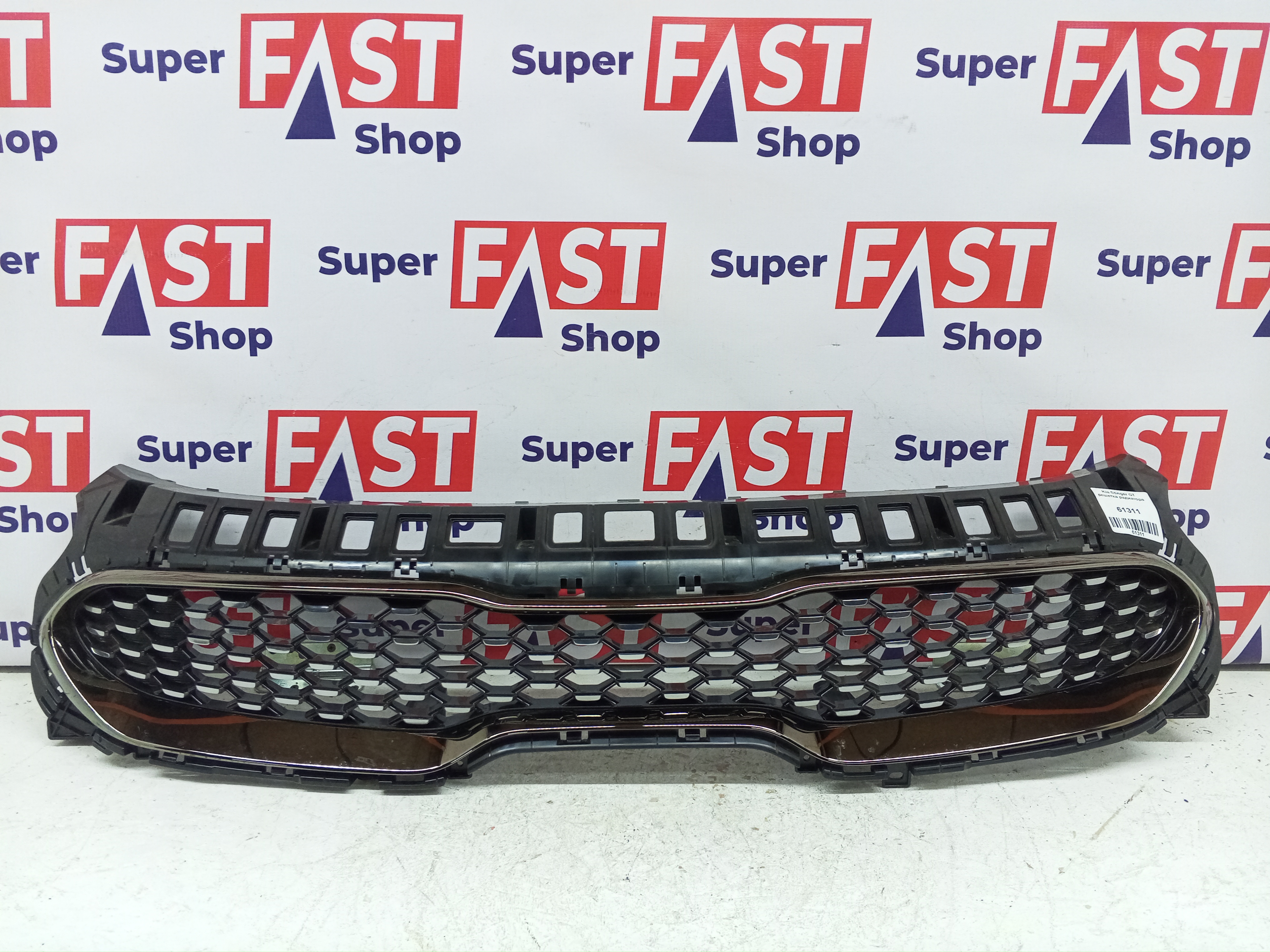 Kia Stinger GT решетка радиатора